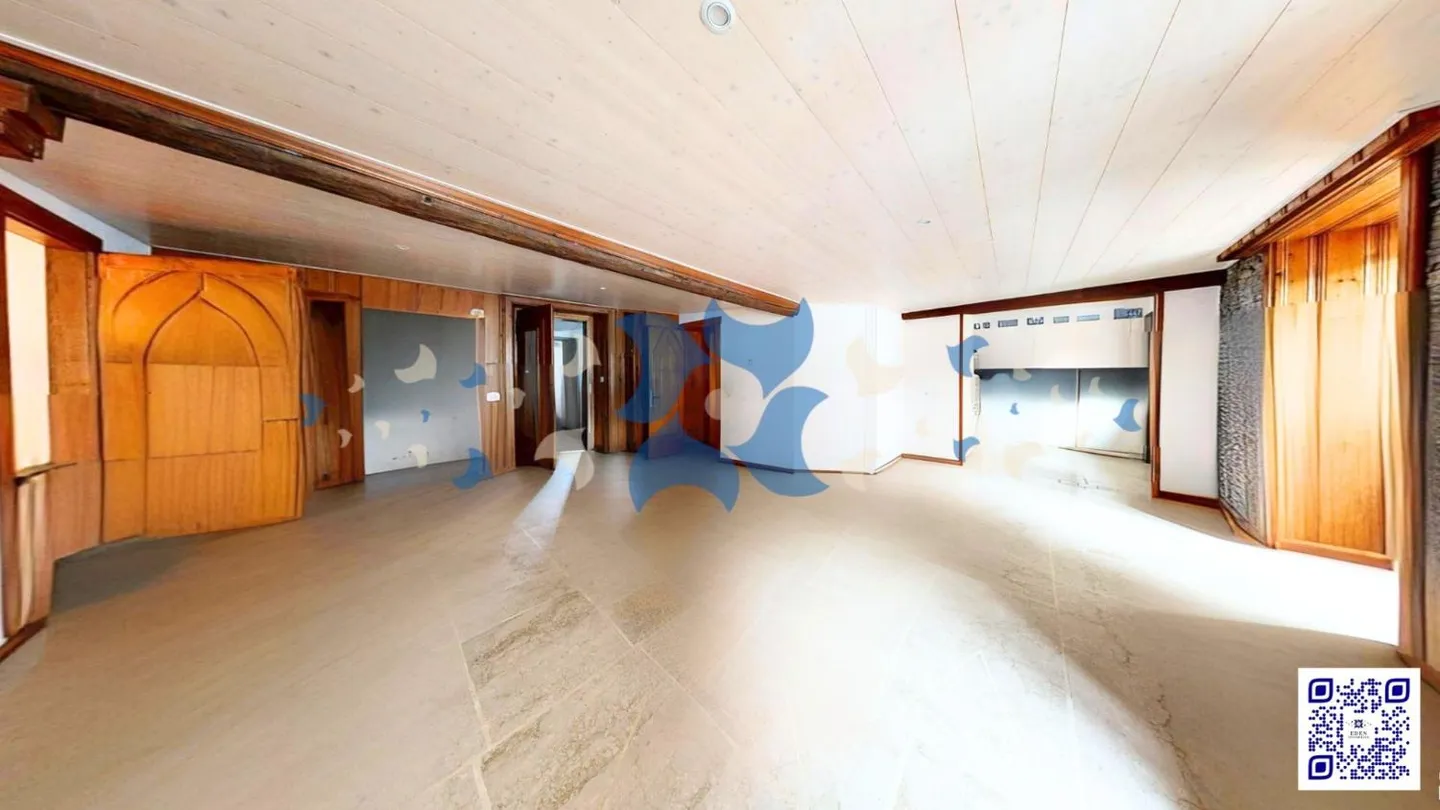Geräumige renovierte 4,5-Zimmer-Wohnung - Garantierter Charme - Foto 2 von 3
