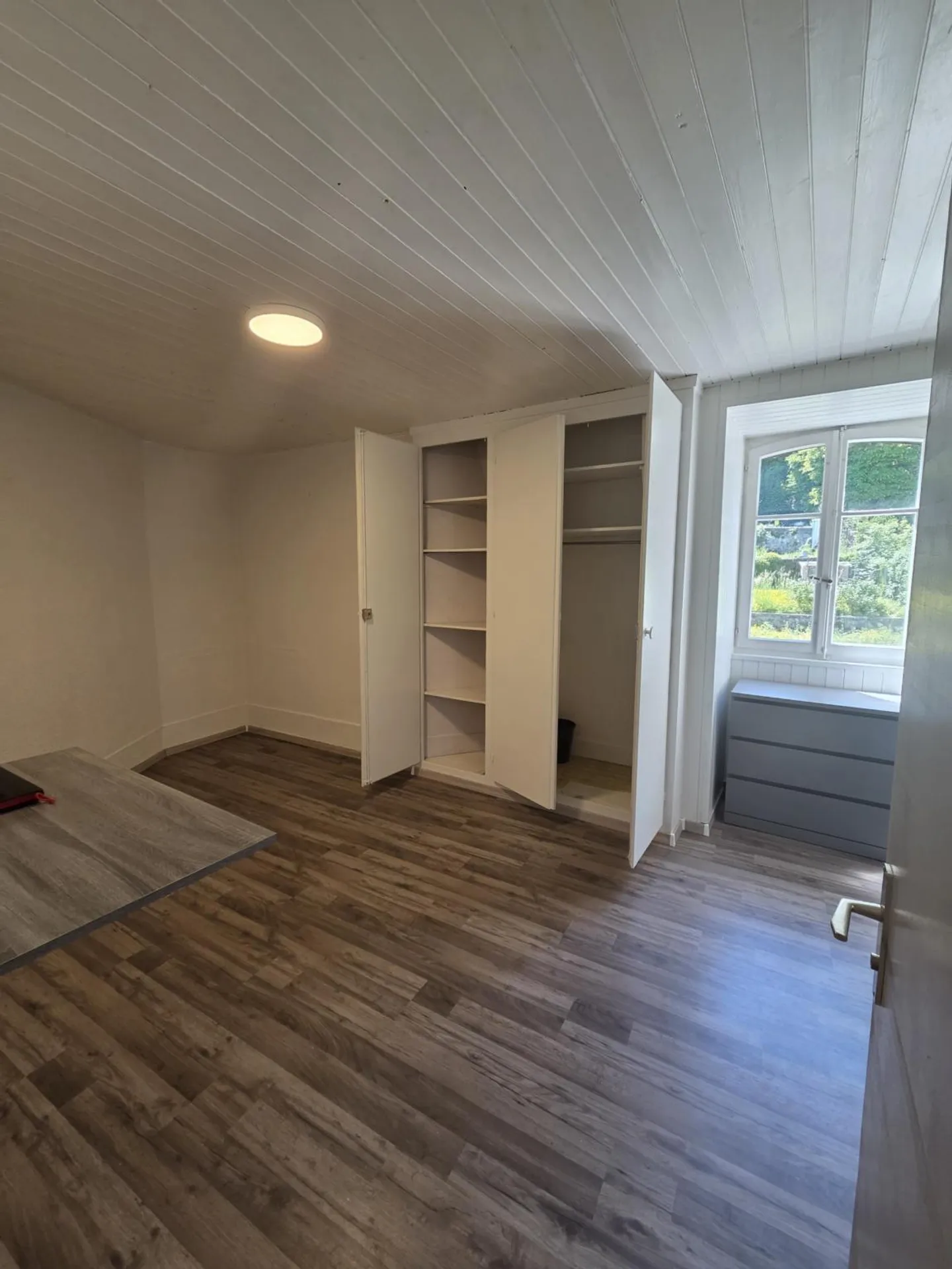 Charming studio in the center of Fribourg, ideal for students - Photo 1 of 5