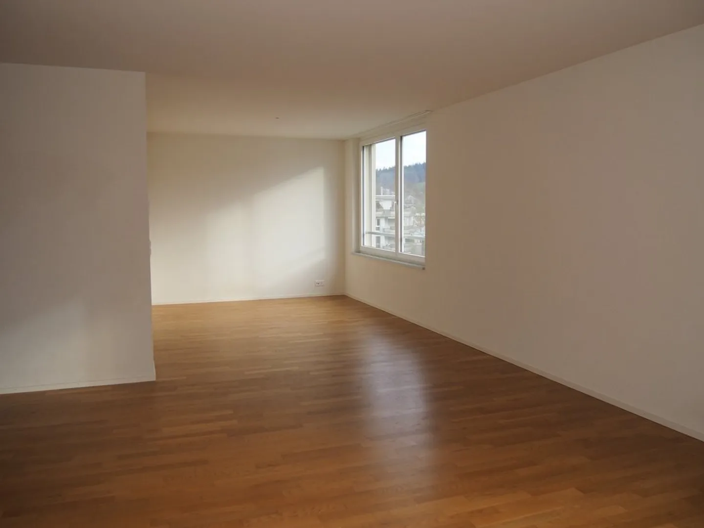 Appartement spacieux de 4,5 pièces au 3ème étage à Regensdorf - Photo 5 sur 8