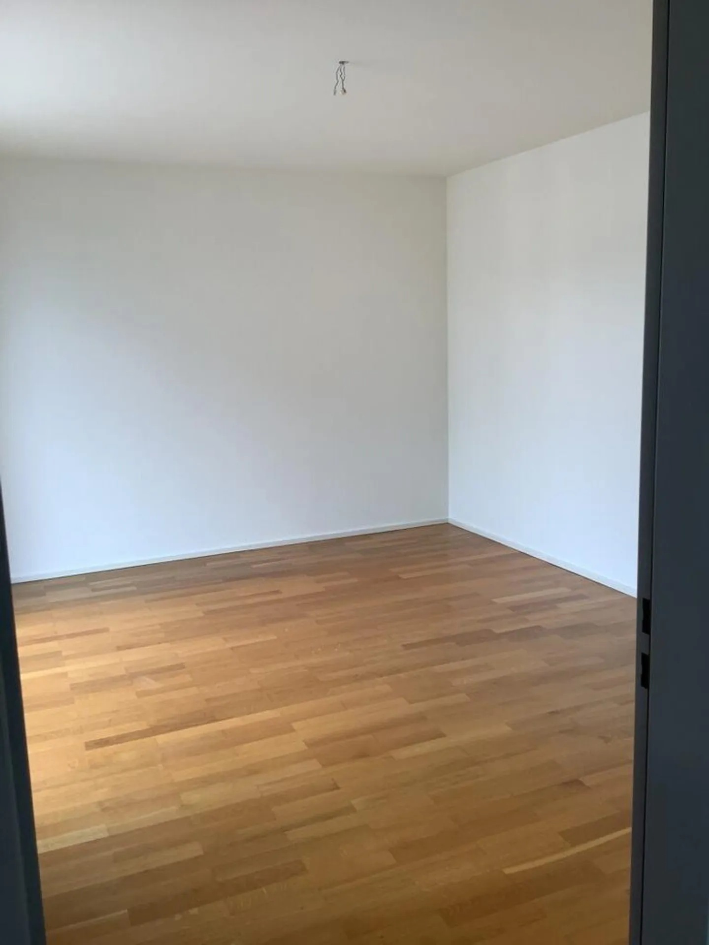 moderne 2.5-Zimmerwohnung an zentraler Lage - Foto 9 von 10