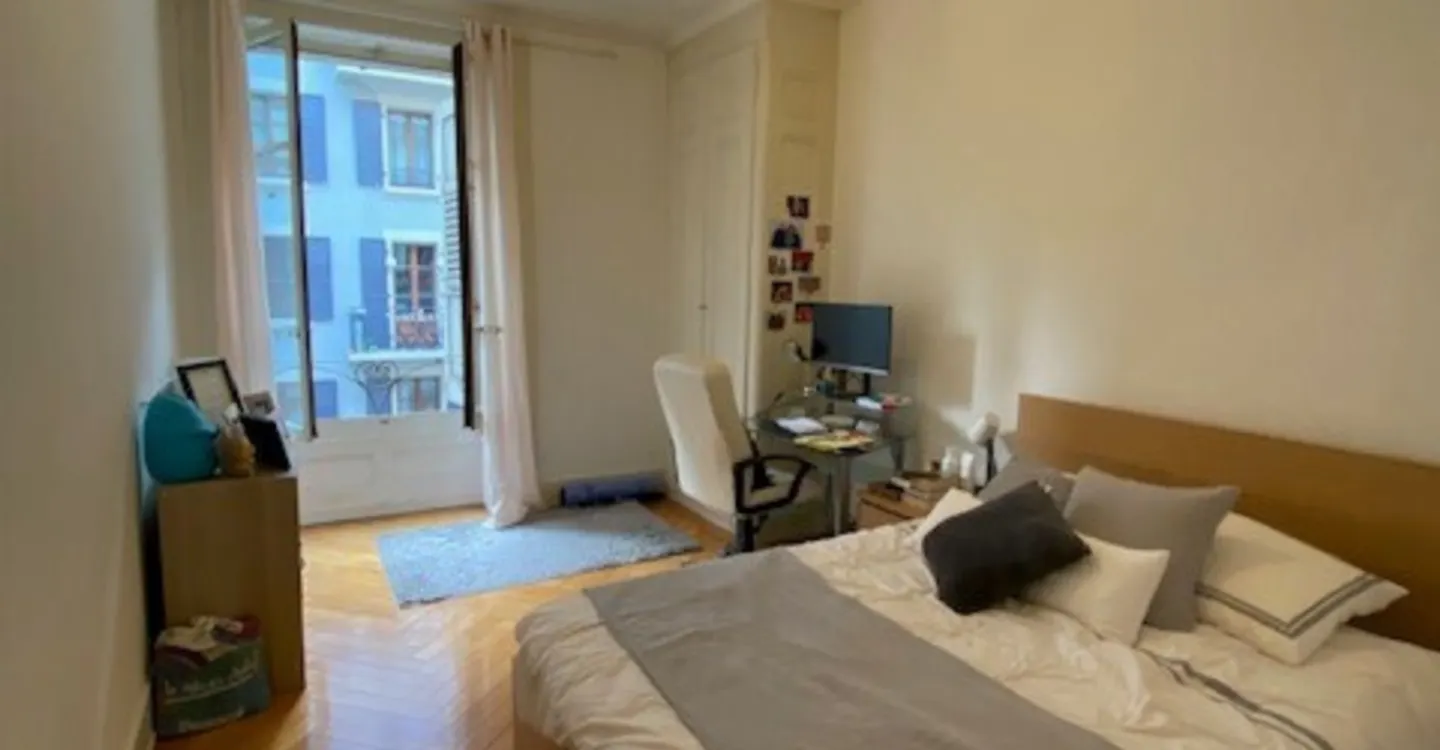 3-ROOM APARTMENT - Photo 3 of 4