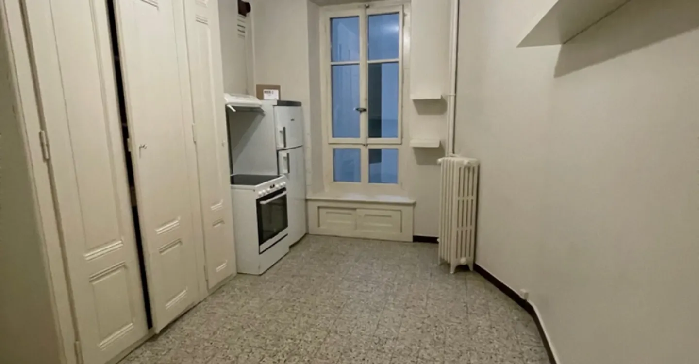 3-ROOM APARTMENT - Photo 4 of 4