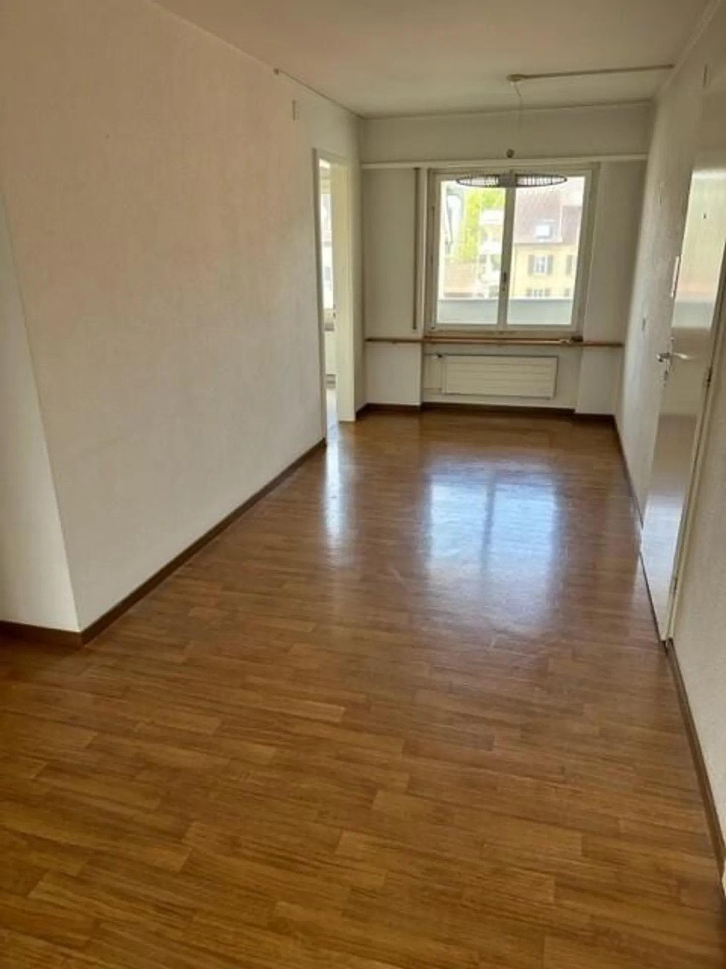 Appartamento luminoso di 4,5 stanze a Wettngen - Foto 5 di 8