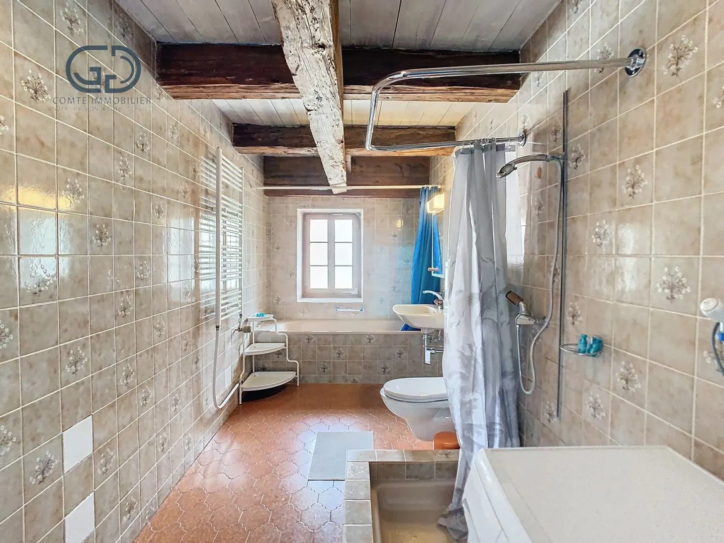Beautiful 112 m2 apartment well located - Photo 5 of 7
