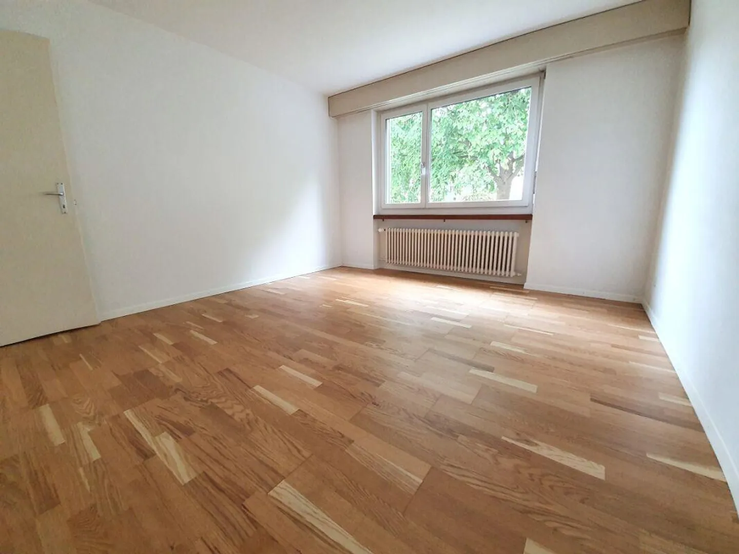 Charmante Wohnung in Buchthalen - Foto 3 von 9