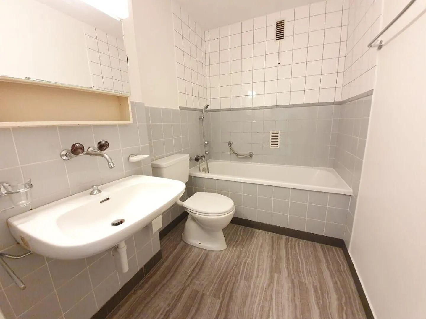 Charmante Wohnung in Buchthalen - Foto 6 von 9