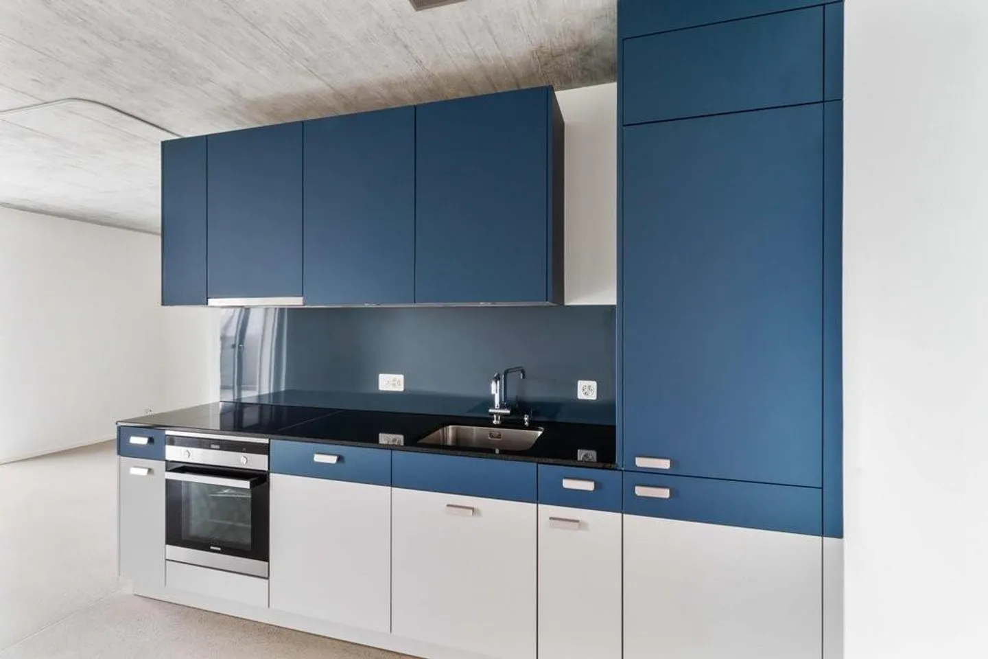 RENT WITHOUT DEPOSIT - Loft character at Stettbach Station - Photo 2 of 8