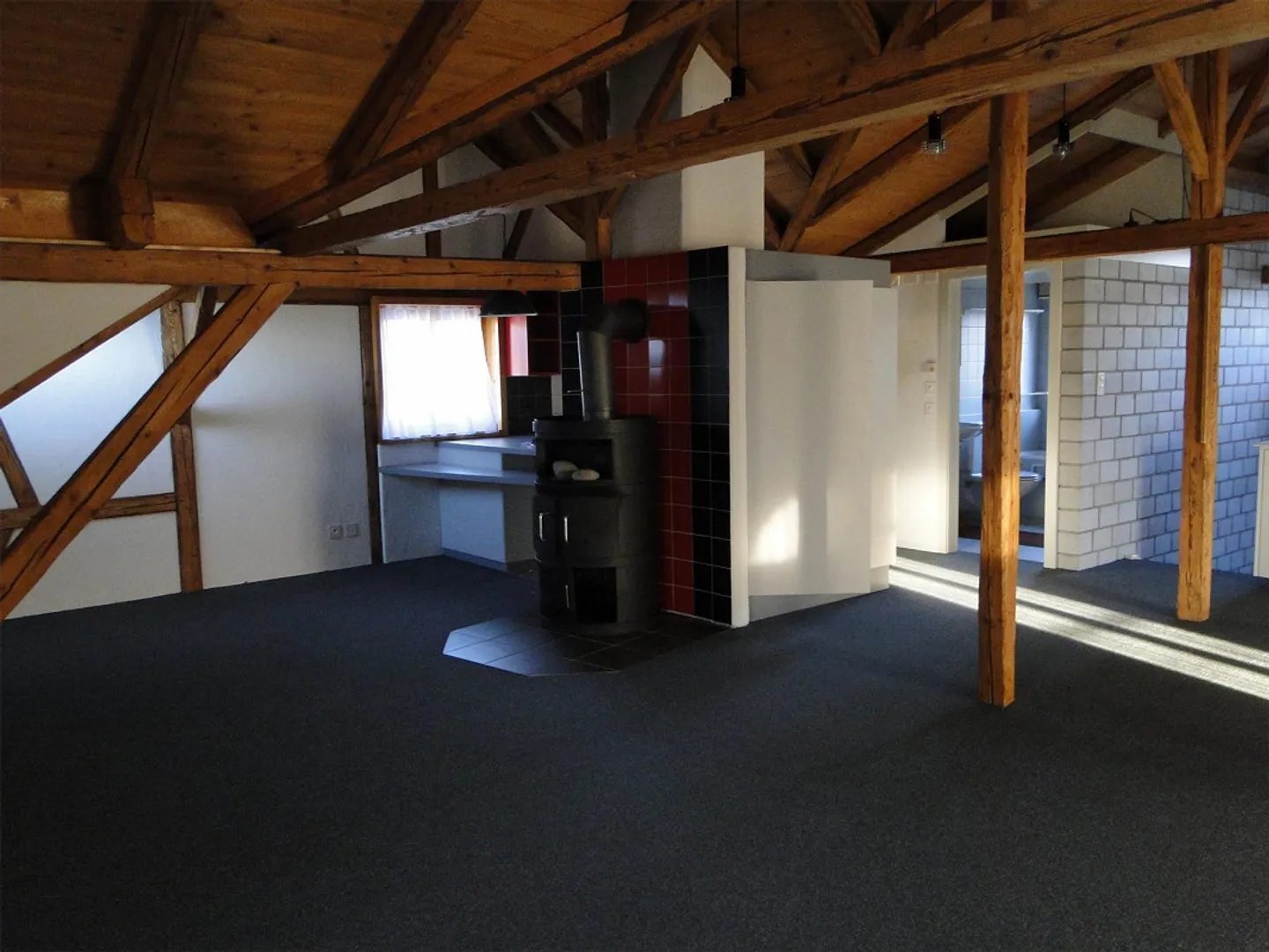 Appartamento duplex dell'amante in una casa bifamiliare - Foto 8 di 11