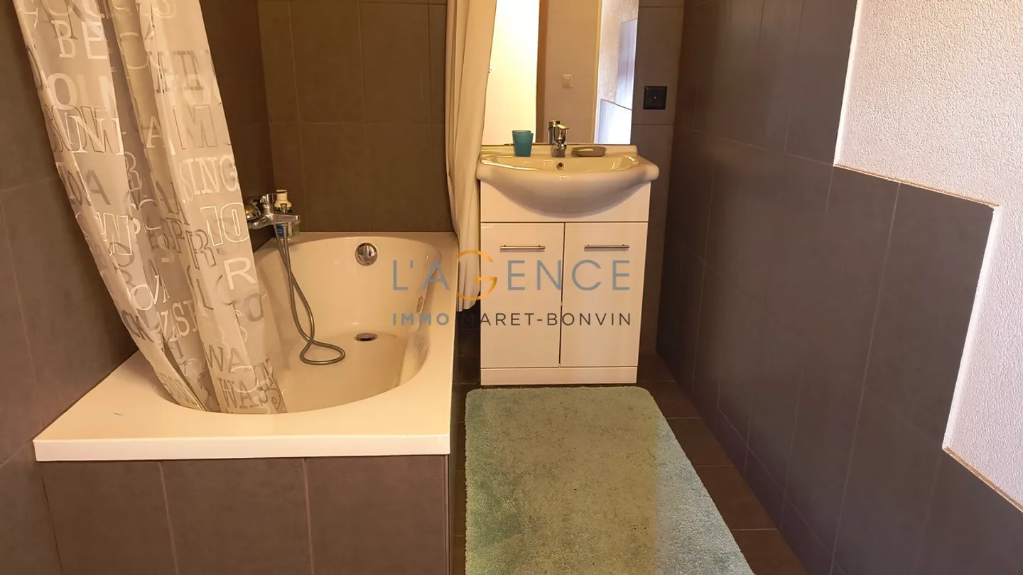 Charming 3.5-room house - Photo 6 of 10