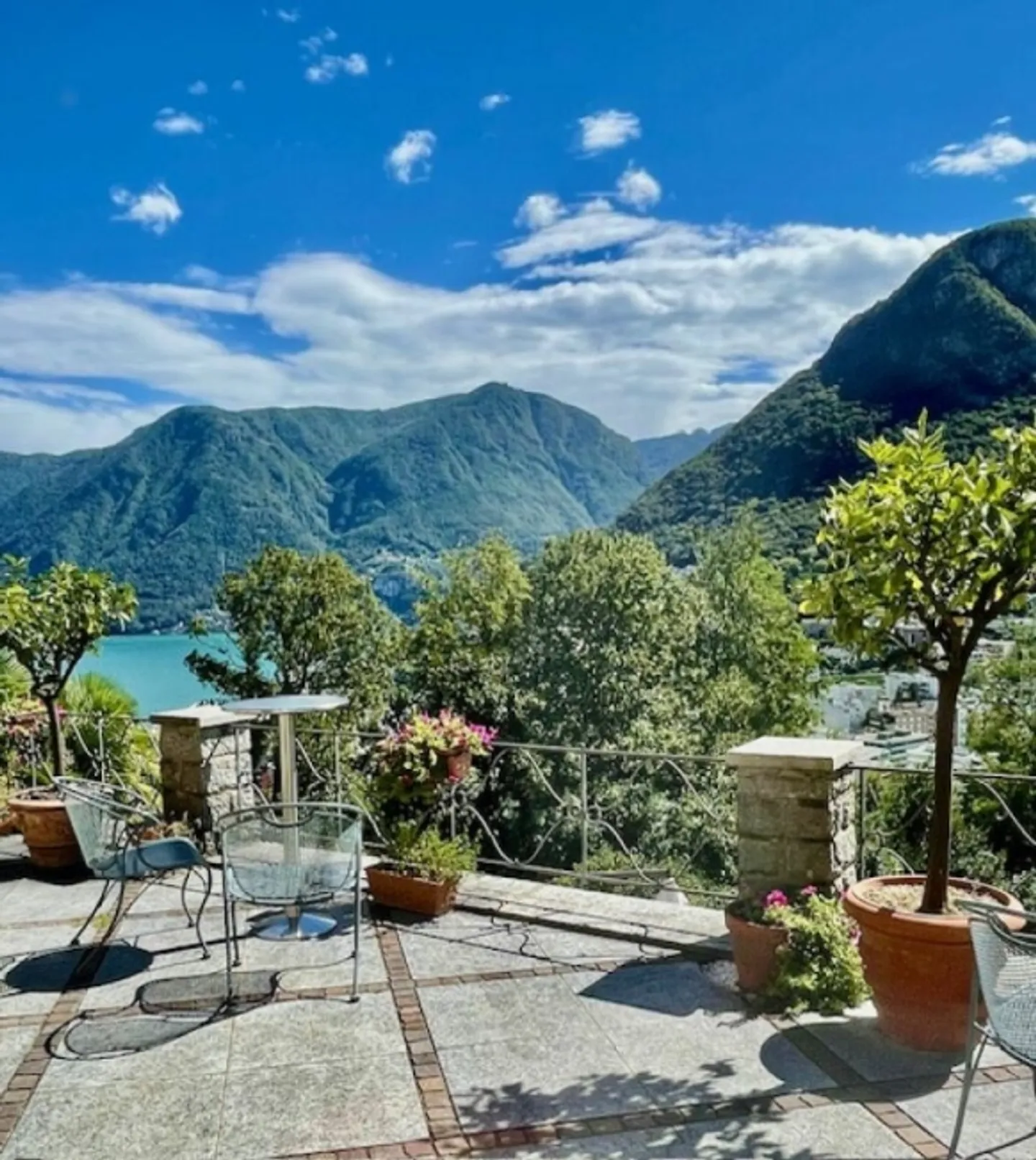 Luxurious Living Comfort in Desirable Prime Location - Photo 7 of 10