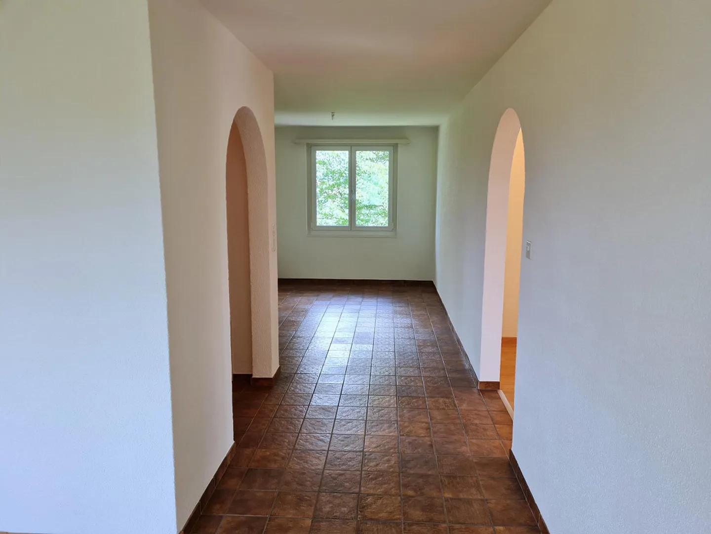 Beautiful cozy 4.5 room apartment - Photo 3 of 10