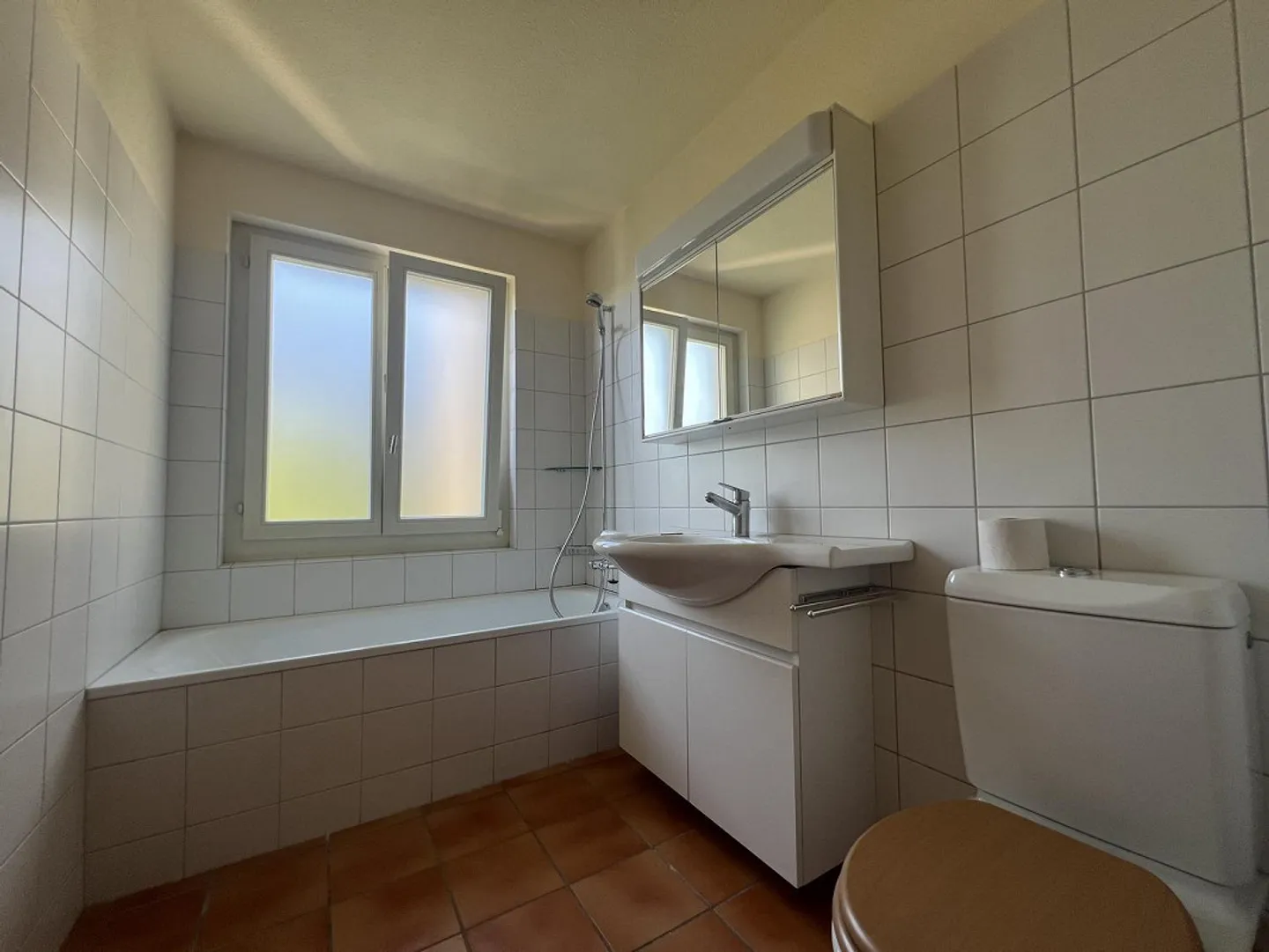 Casa bifamiliare di 5,5 stanze a Hilterfingen - Foto 9 di 13