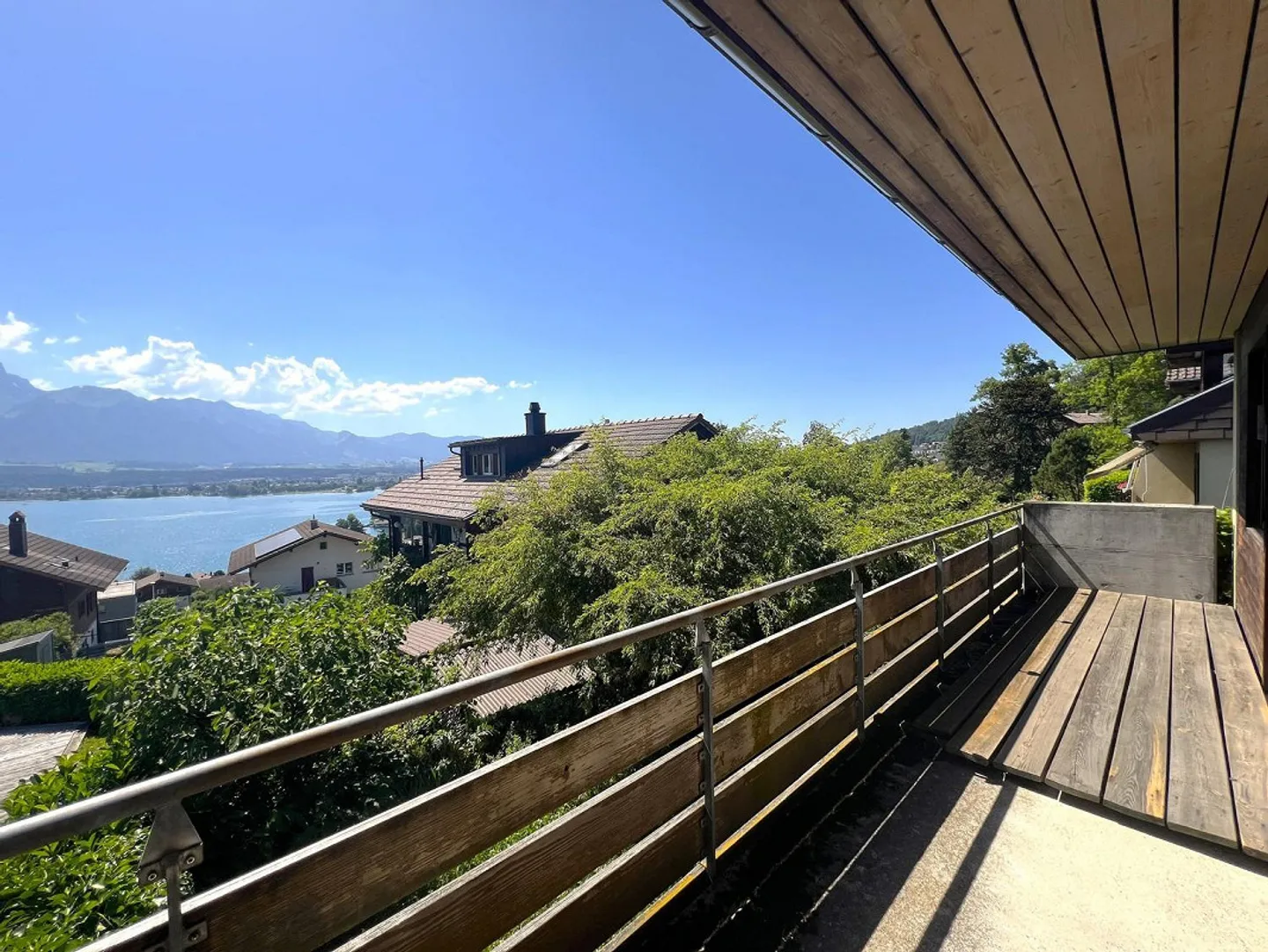 Casa bifamiliare di 5,5 stanze a Hilterfingen - Foto 10 di 13
