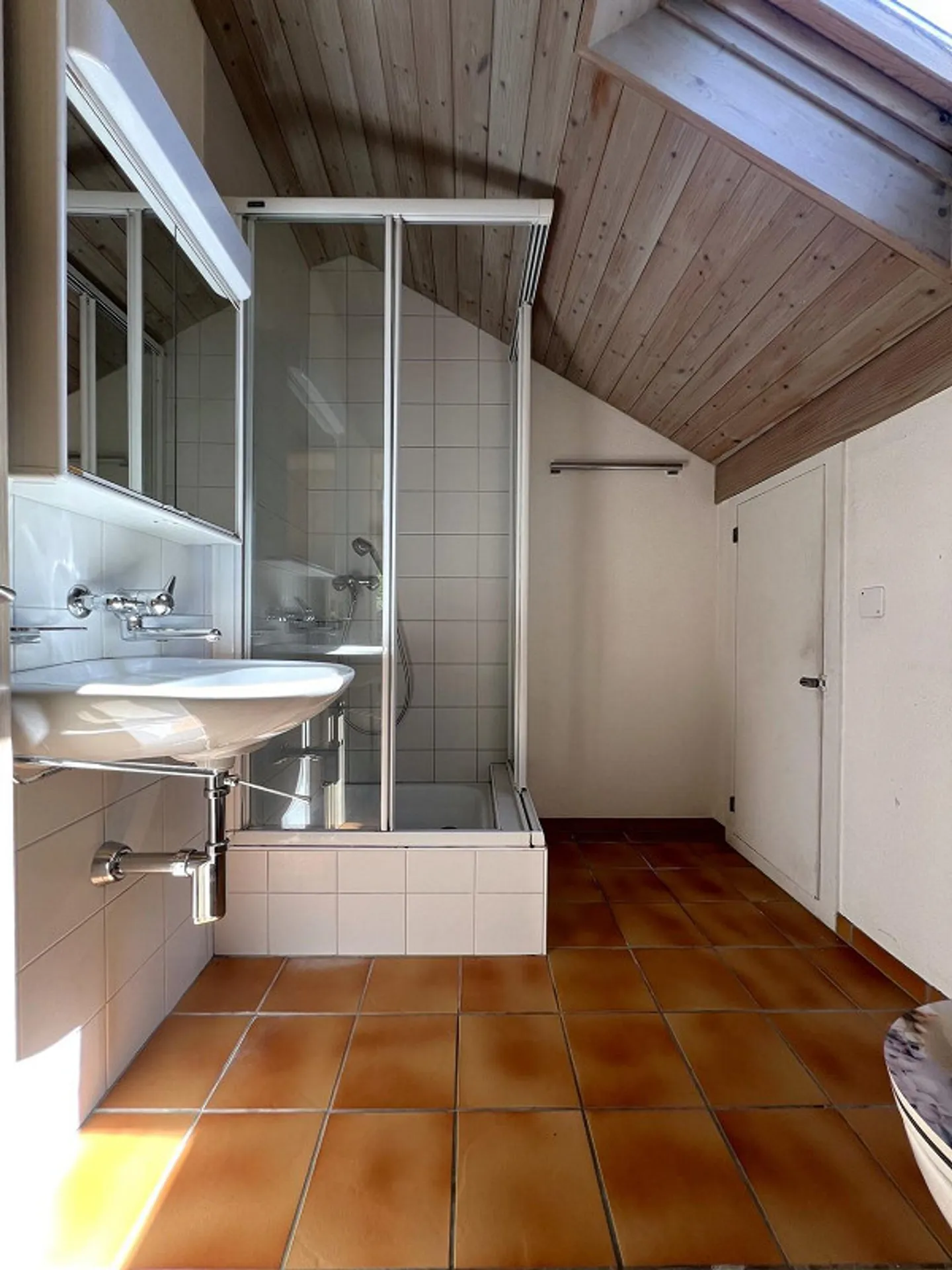 Casa bifamiliare di 5,5 stanze a Hilterfingen - Foto 13 di 13