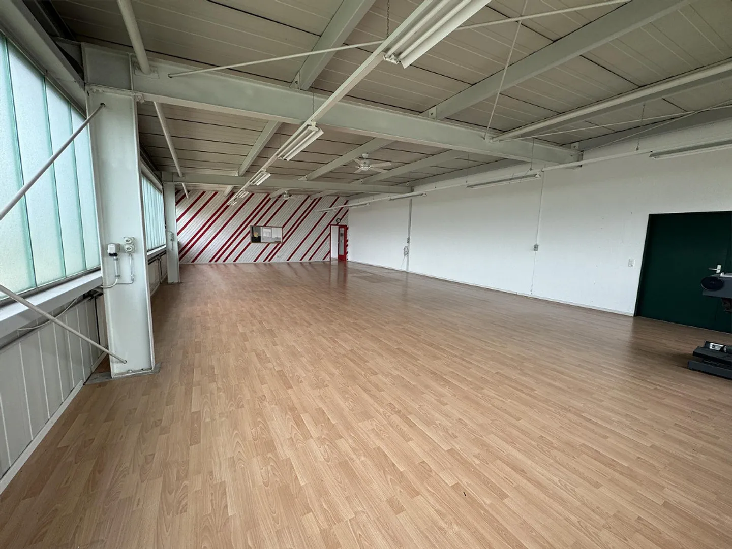 Industrial/Office Property for Rent - Photo 3 of 16