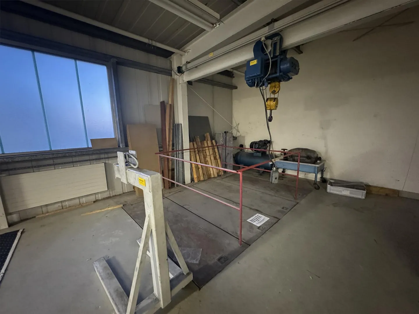 Industrial/Office Property for Rent - Photo 13 of 16