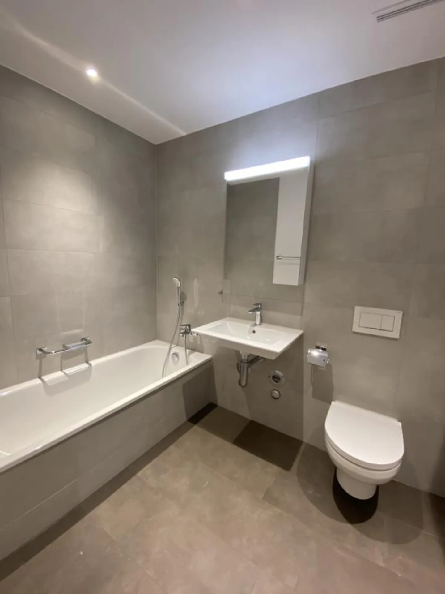 Rêve de maison sur plusieurs étages - Photo 7 sur 9