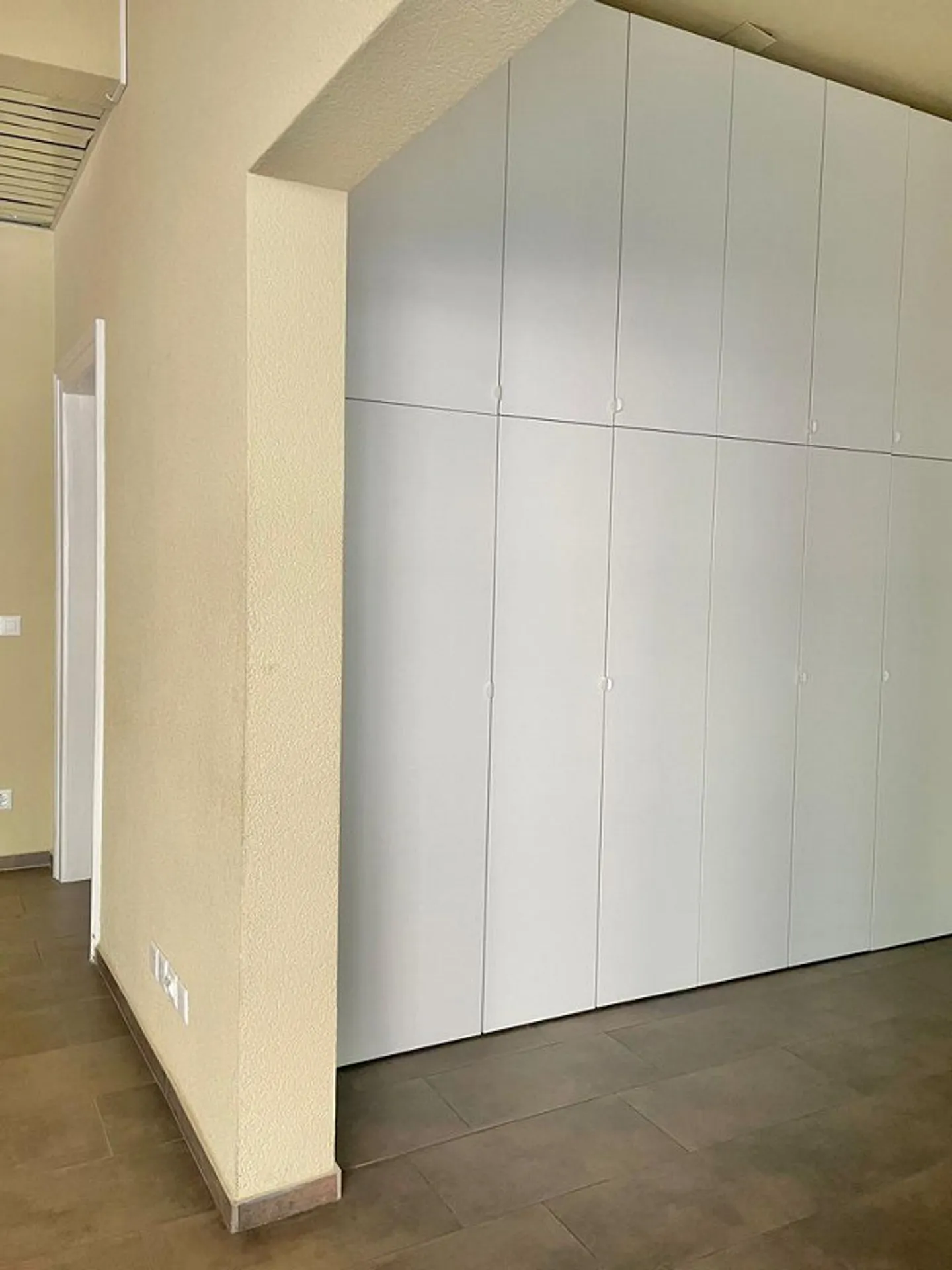 Spazio commerciale in affitto in una posizione centrale (limitato fino al 30.04.2027) - Foto 4 di 6