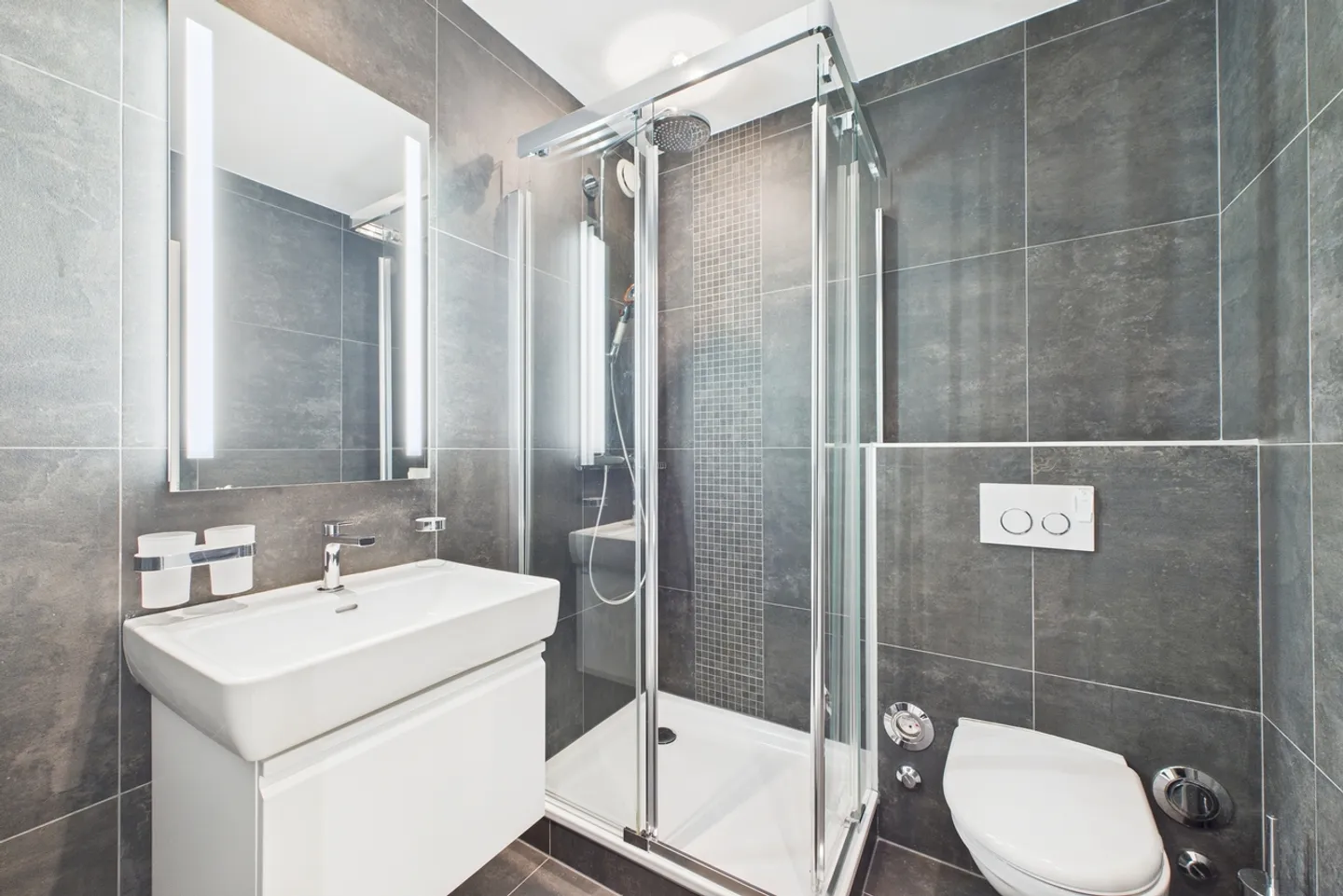 Exclusivité ! Appartement traversant en rez-de-jardin - Photo 6 sur 8