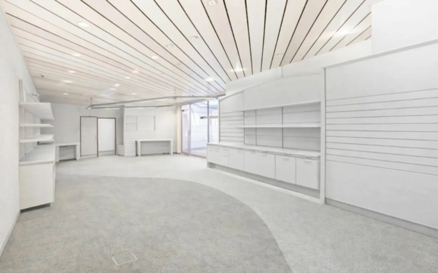 Attractive ground floor/basement property in a prime central location in Visp - Photo 7 of 11