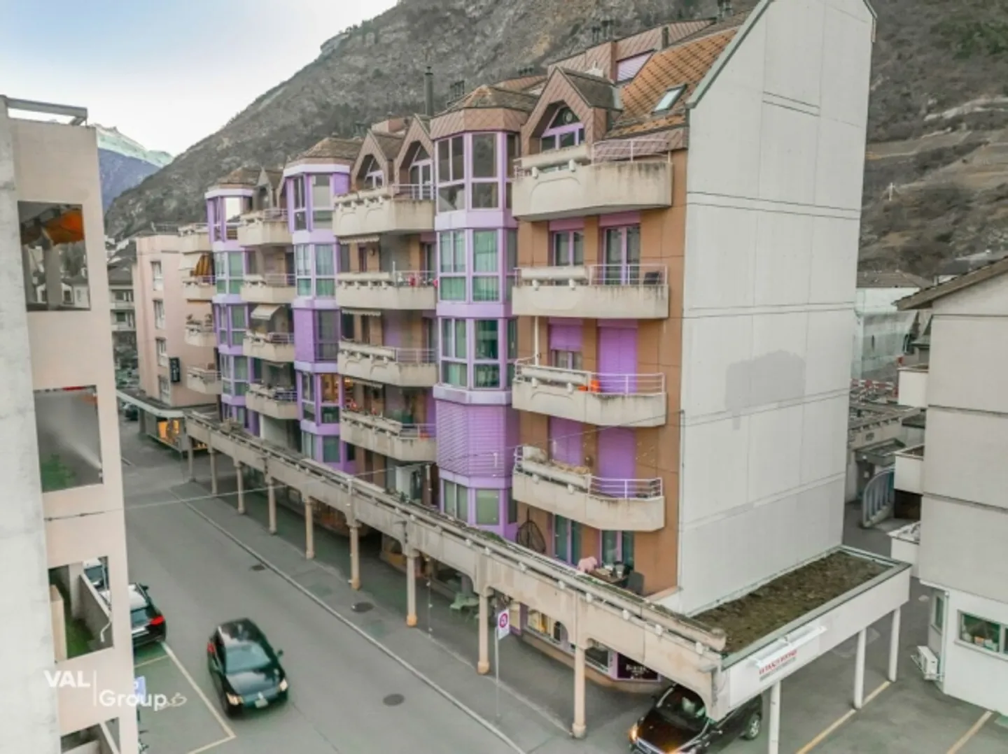 Attractive ground floor/basement property in a prime central location in Visp - Photo 10 of 11