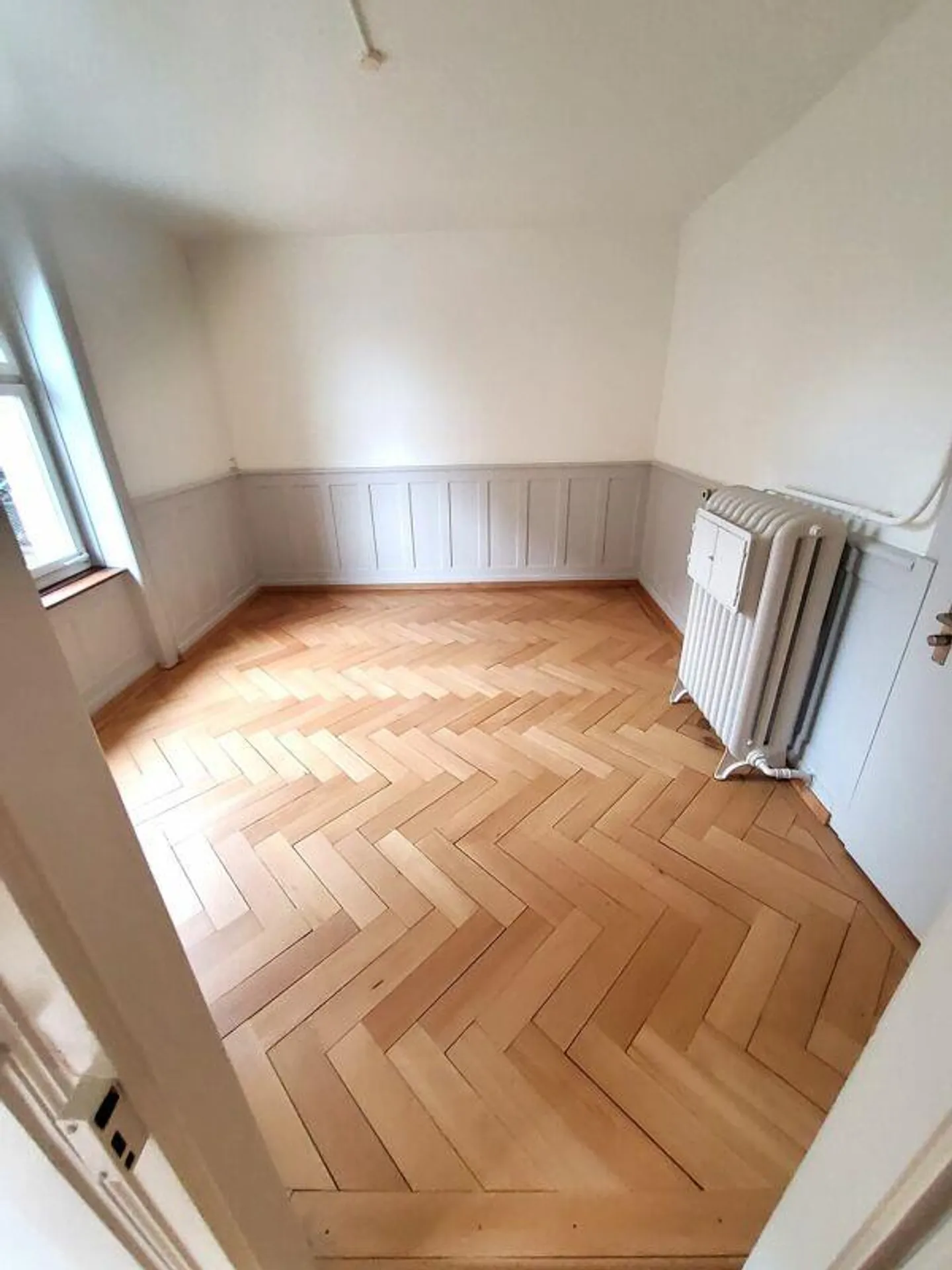 Central Bright Apartment - Photo 9 of 11