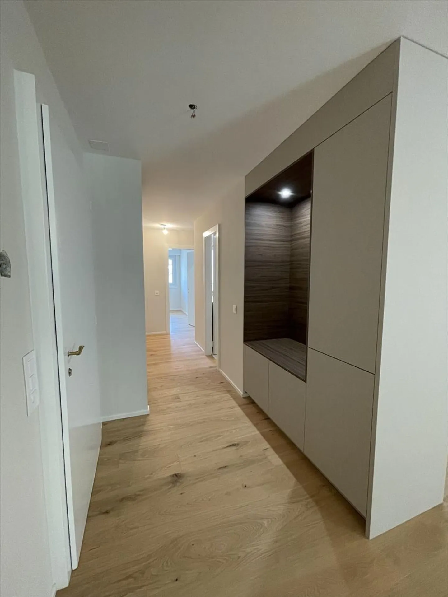 Appartamento 3,5 locali a Sion completamente ristrutturato - Foto 3 di 8