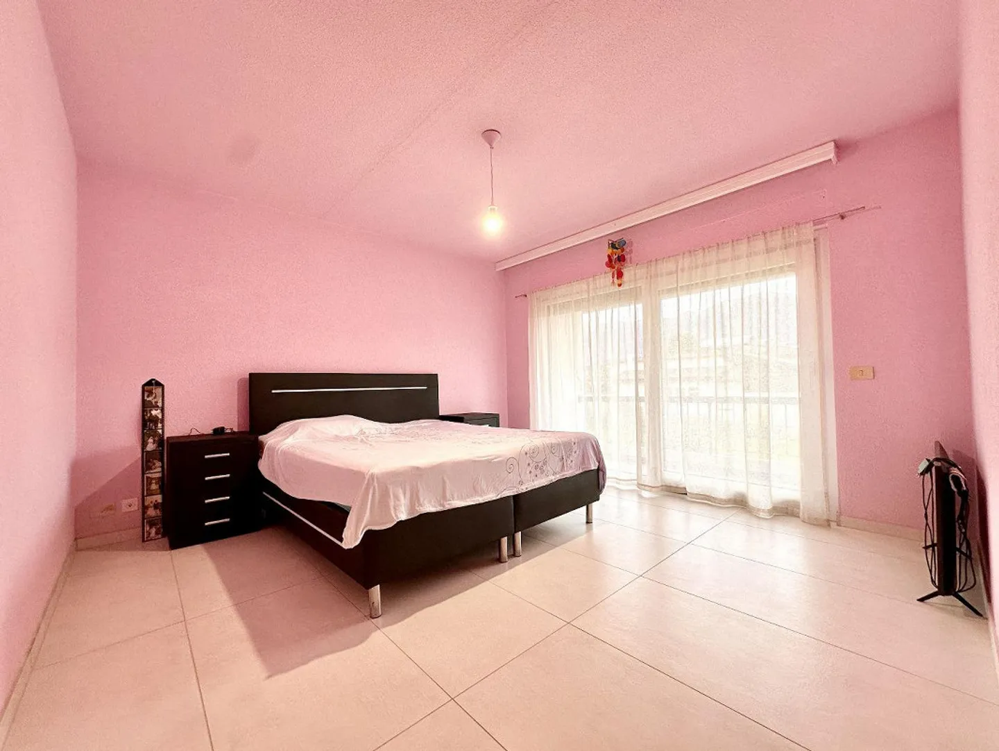 Charming twin house with light and garden - Photo 12 of 13