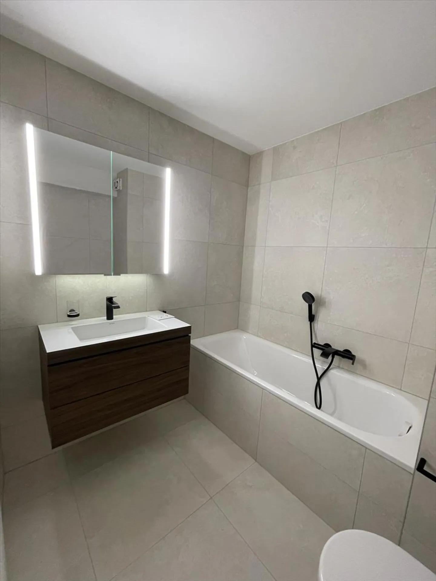 Appartamento 3,5 locali a Sion completamente ristrutturato - Foto 5 di 8