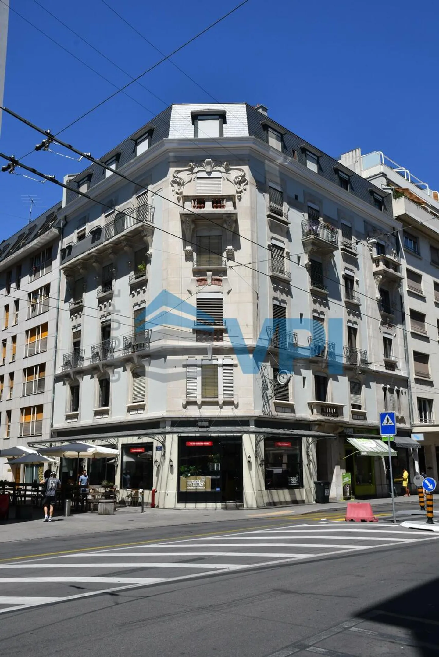 Pretty 3-room apartment in the heart of Eaux-Vives - Photo 2 of 7