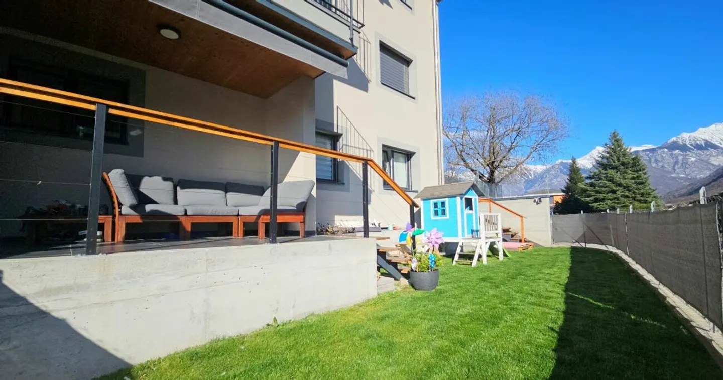 OTTIMA OPPORTUNITÀ: 4.5 LOCALI CON GIARDINO - Foto 1 von 13