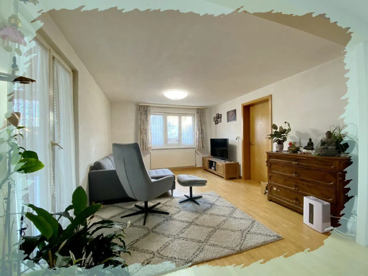 Casa unifamiliare con grande giardino - Foto 1 di 19