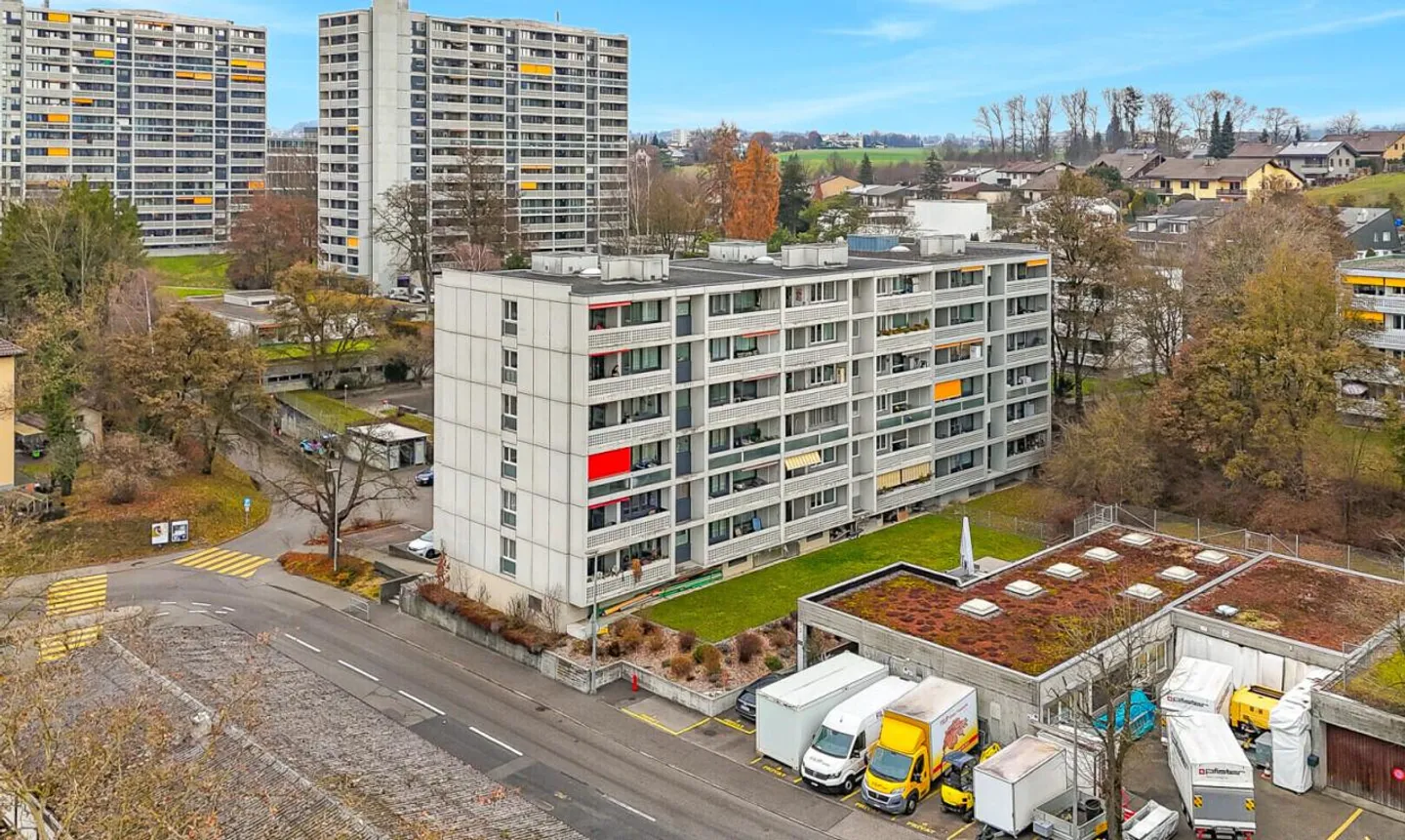 Casa multifamiliare completamente affittata vicino a Berna con rendimento stabile - Foto 4 di 11