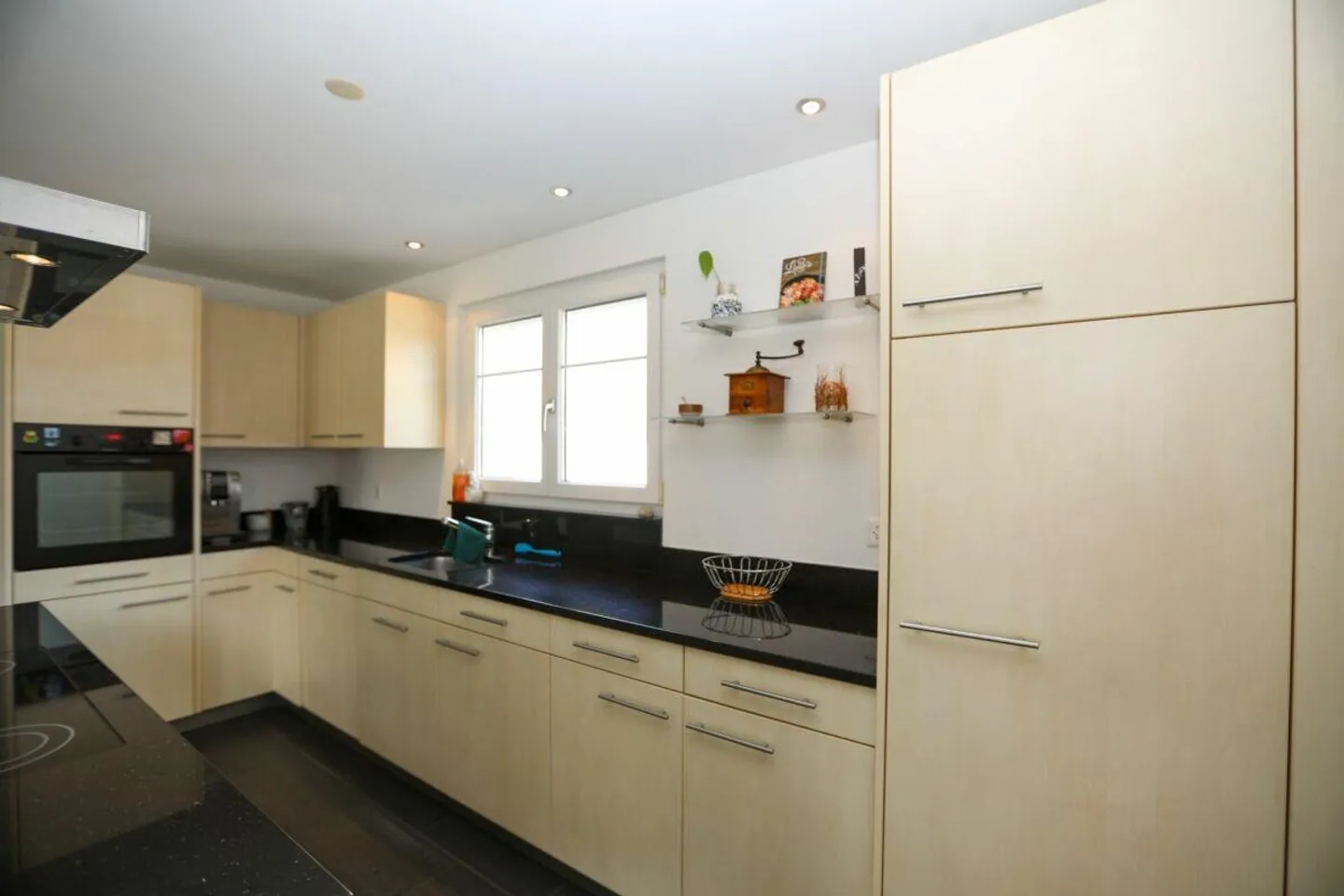 Vivre dans un endroit calme : Maison individuelle de 5,5 pièces avec jardin spacieux - Photo 6 sur 13