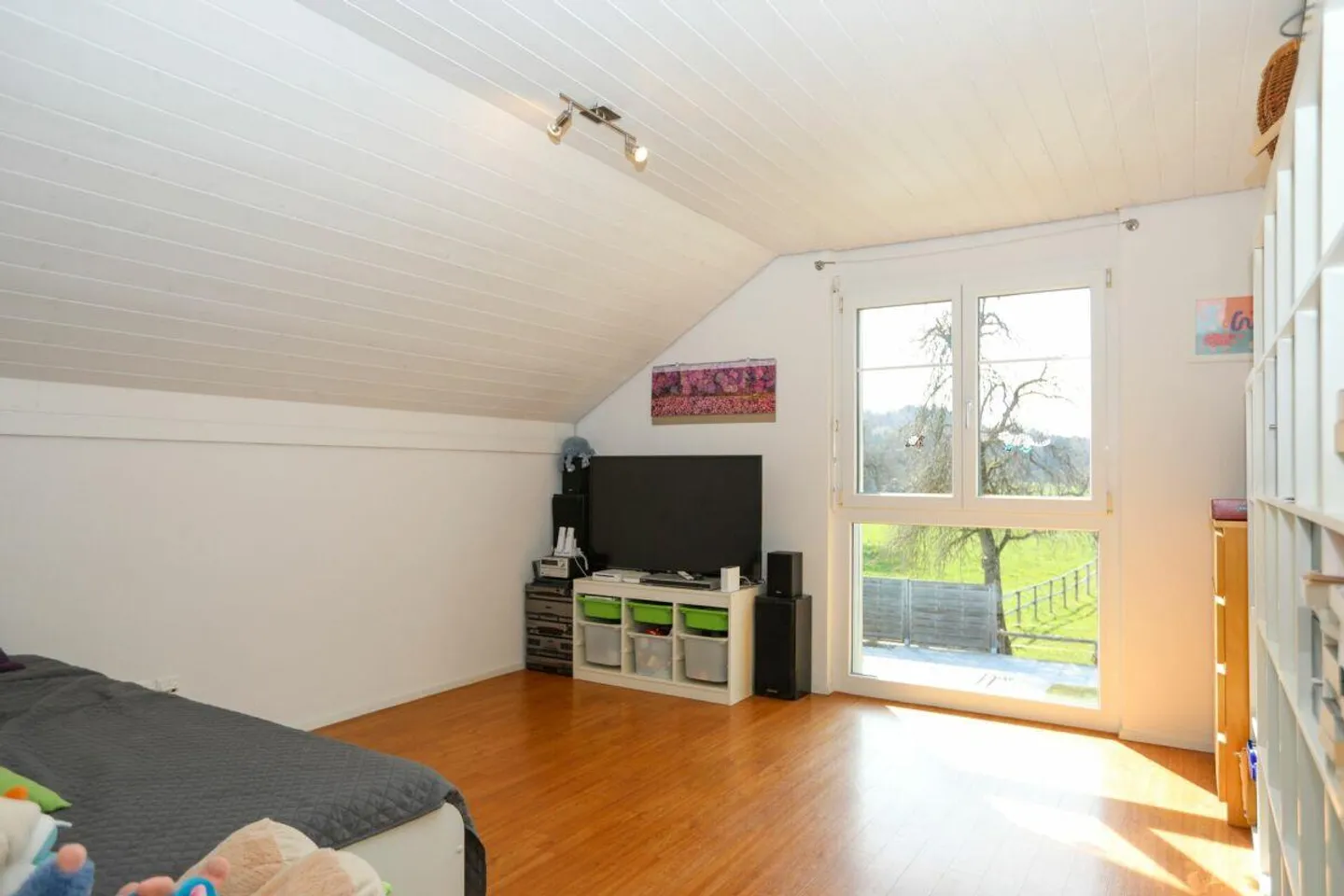 Vivre dans un endroit calme : Maison individuelle de 5,5 pièces avec jardin spacieux - Photo 8 sur 13