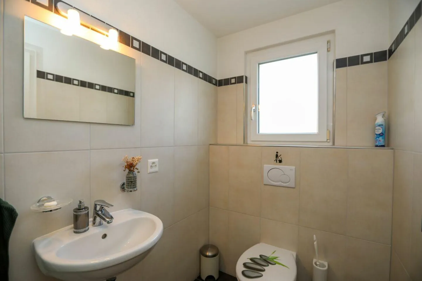 Vivre dans un endroit calme : Maison individuelle de 5,5 pièces avec jardin spacieux - Photo 11 sur 13