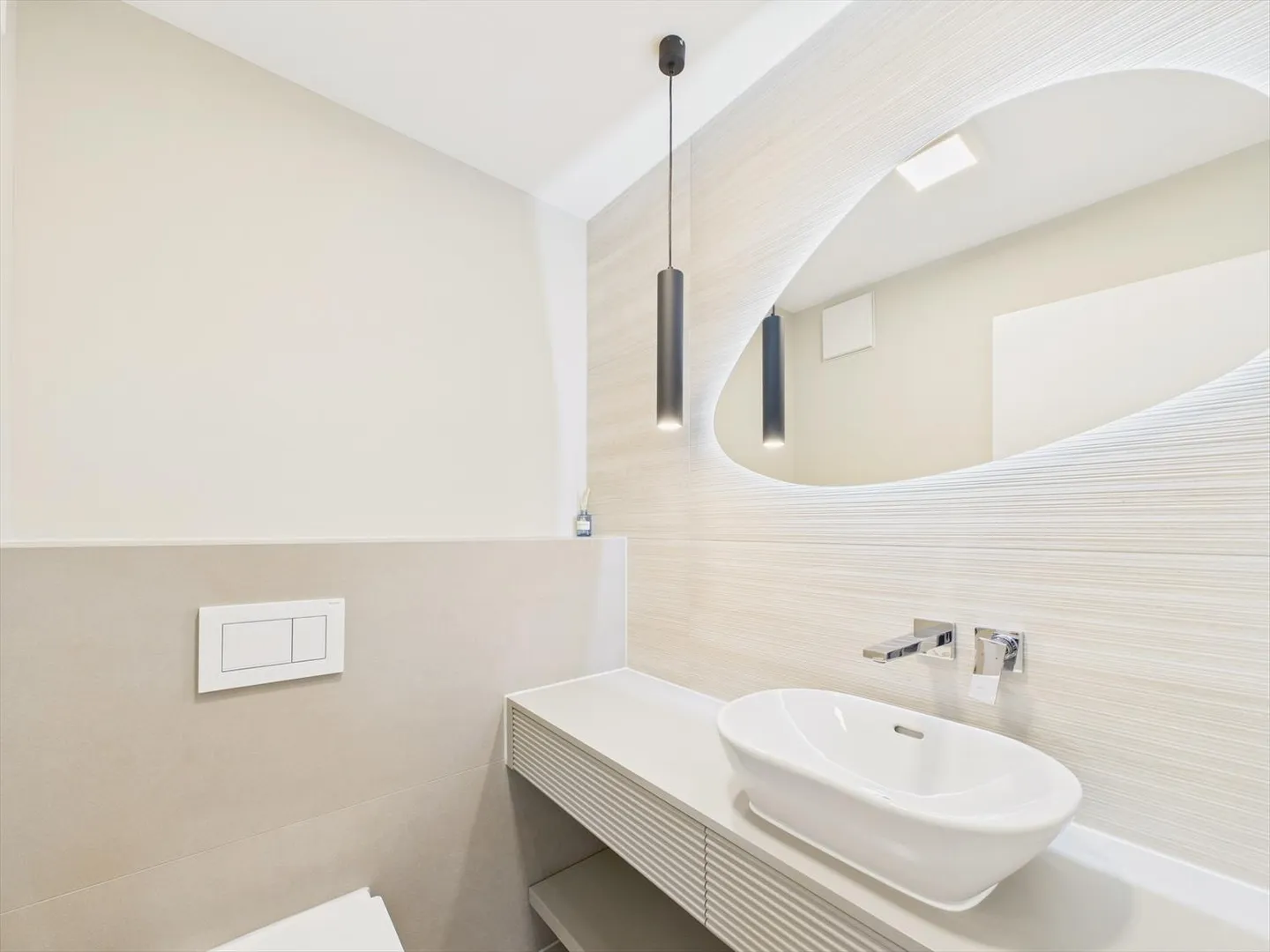 Modern 6.5-Room Row House with Lake View in Horgen - First Occupancy After Renovation - Photo 9 of 13