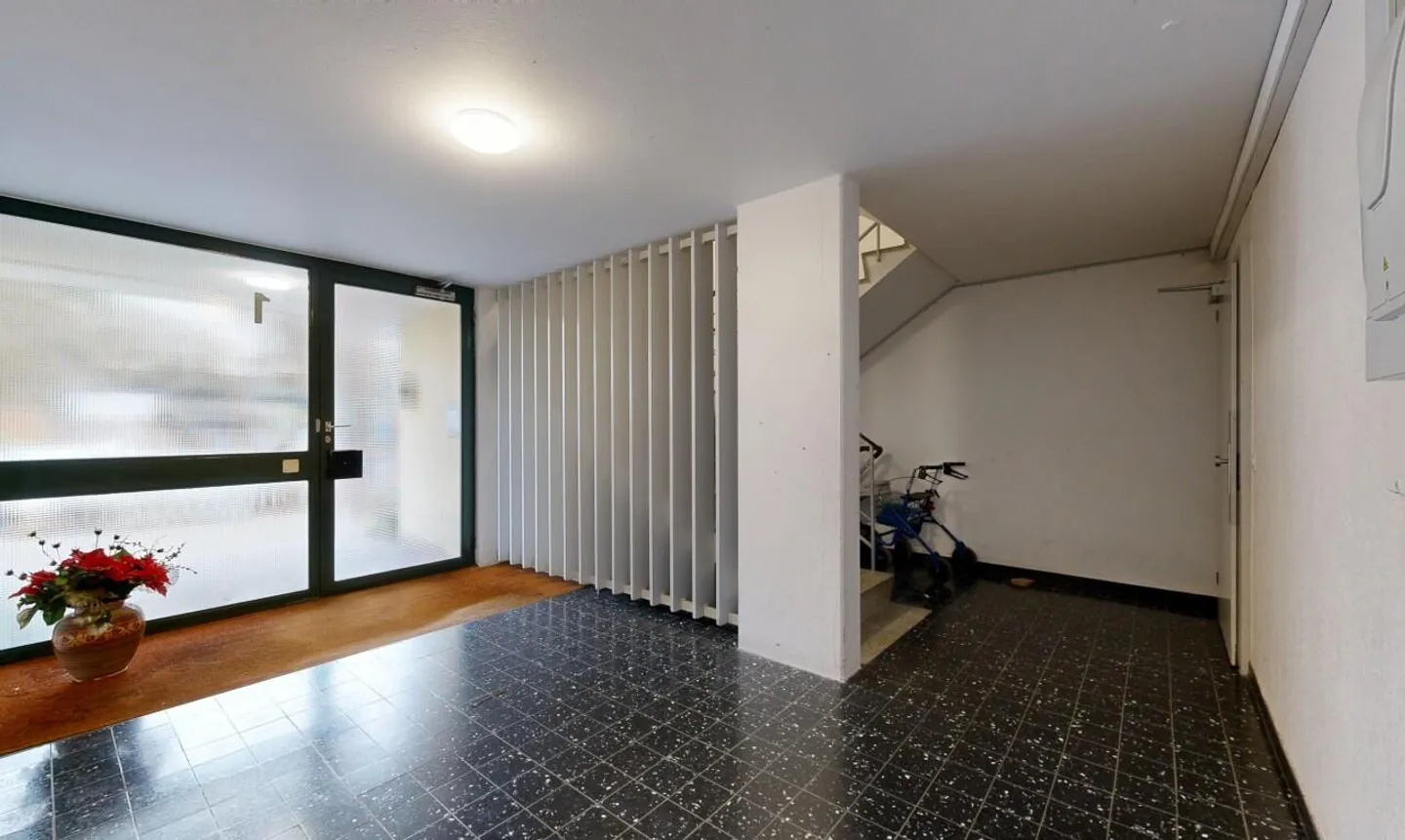 Casa multifamiliare completamente affittata vicino a Berna con rendimento stabile - Foto 10 di 11