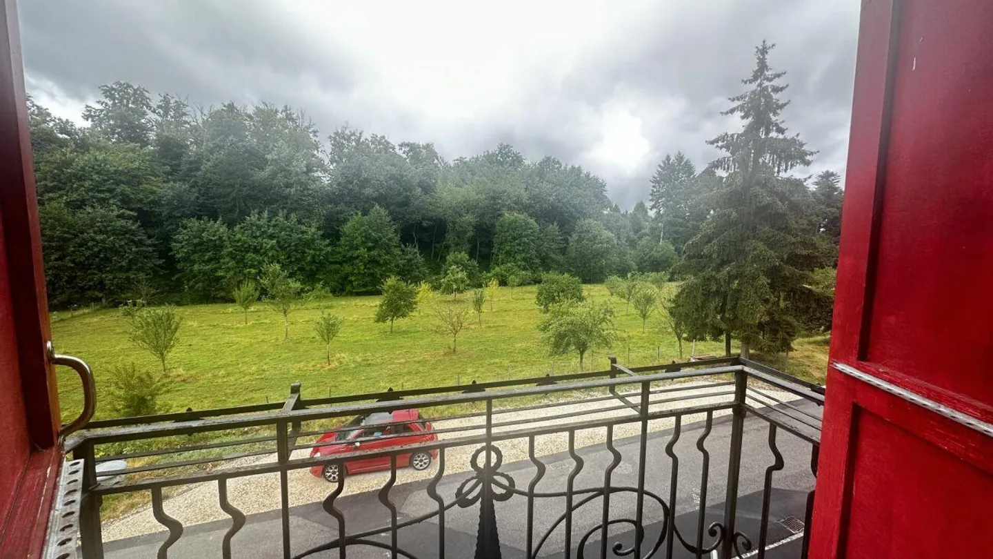 Incantevole appartamento su due livelli con terrazza, giardino e garage - Foto 3 di 15