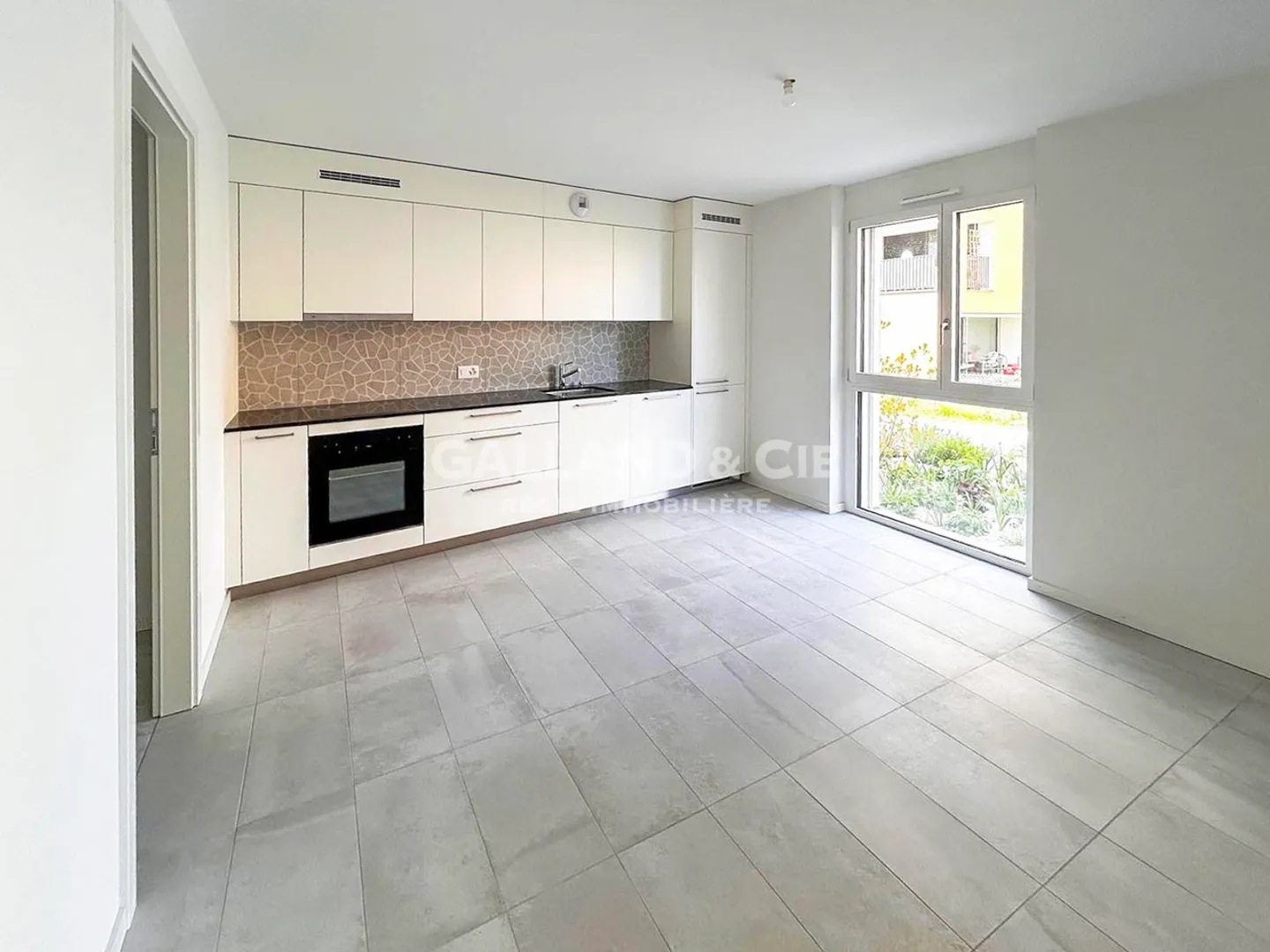 Charming apartment in Estavayer-le-Lac in the heart of an eco-district - Photo 1 of 7