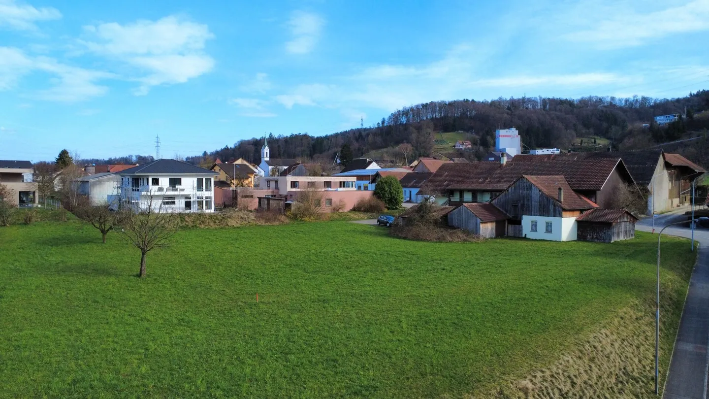 Investors beware: Building land with multi-family house and potential - Photo 6 of 6