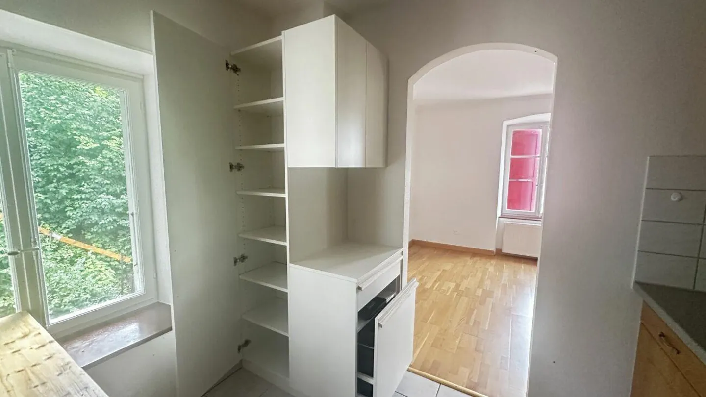 Incantevole appartamento su due livelli con terrazza, giardino e garage - Foto 9 di 15