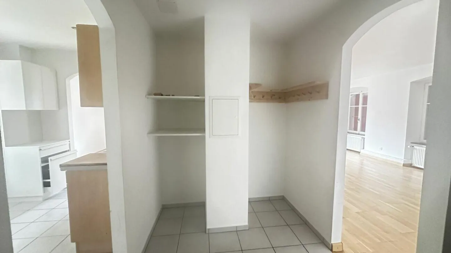 Incantevole appartamento su due livelli con terrazza, giardino e garage - Foto 10 di 15