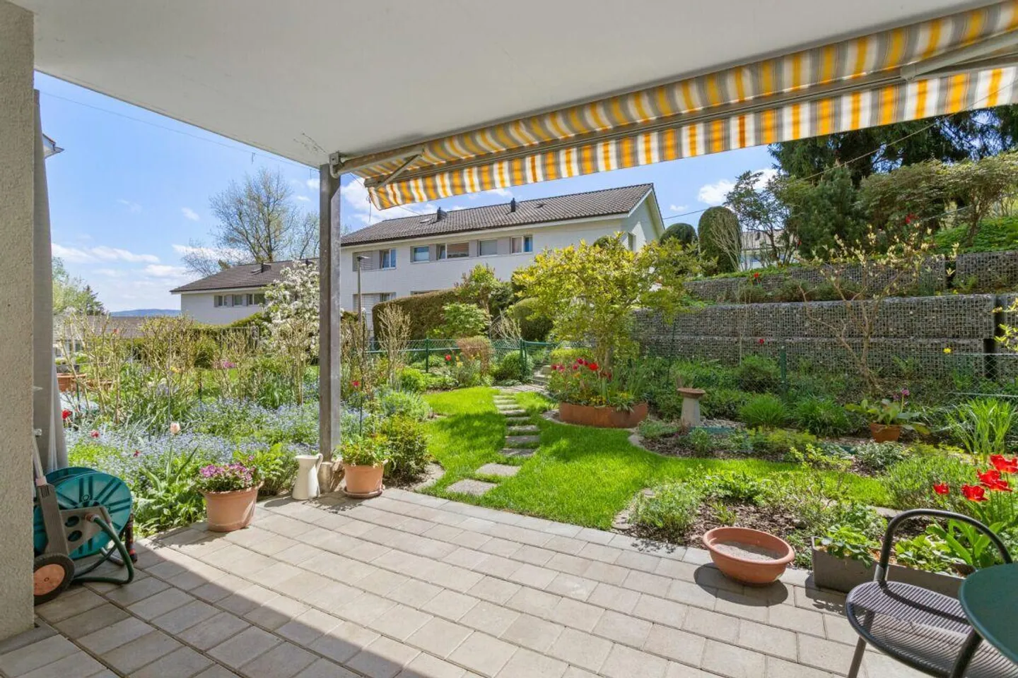 Beautiful nature-oriented 5.5-room garden apartment - Photo 2 of 12