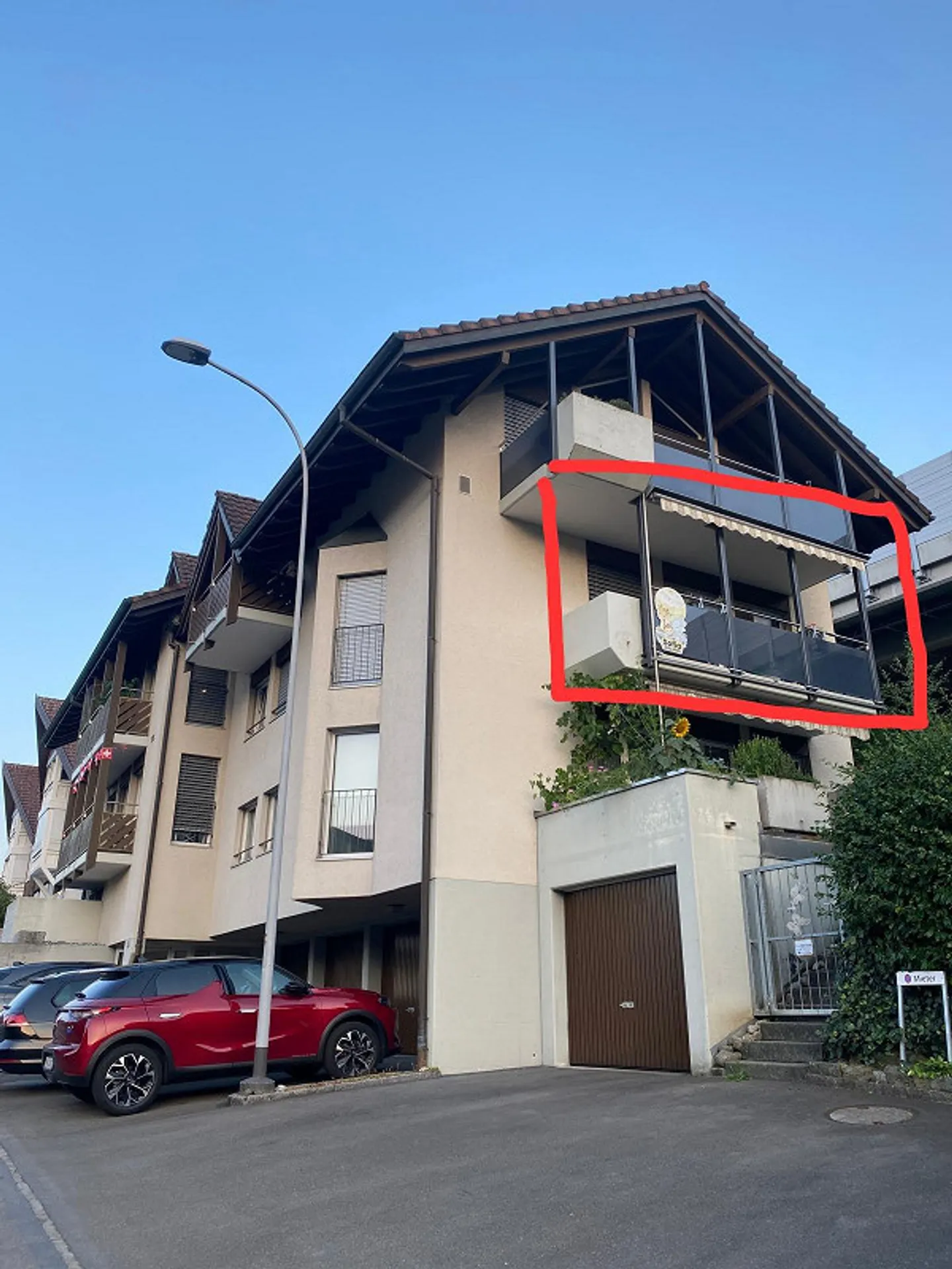 Luminoso appartamento di 3,5 locali con balcone e bella vista a Buochs - Foto 1 di 10