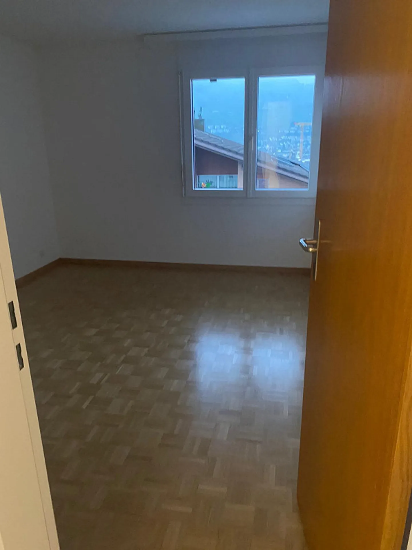 Luminoso appartamento di 3,5 locali con balcone e bella vista a Buochs - Foto 3 di 10