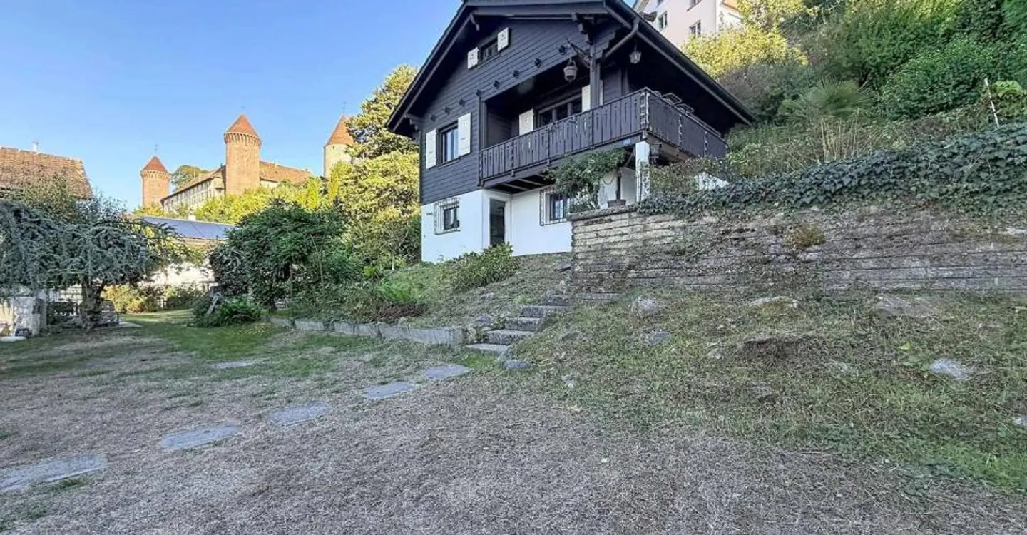 Charmant chalet 4.5 pièces avec vue dégagée - Foto 1 von 11