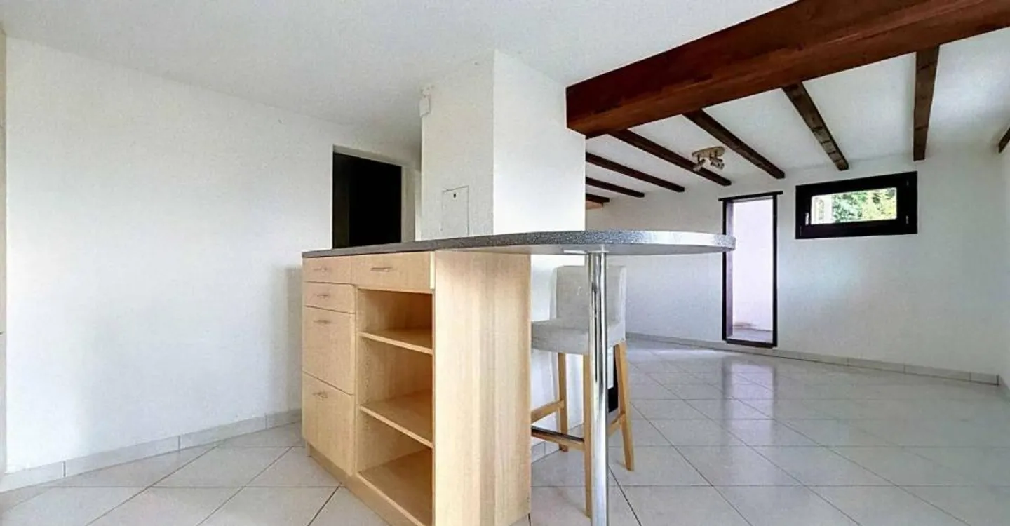 Charmant chalet 4.5 pièces avec vue dégagée - Foto 3 von 11