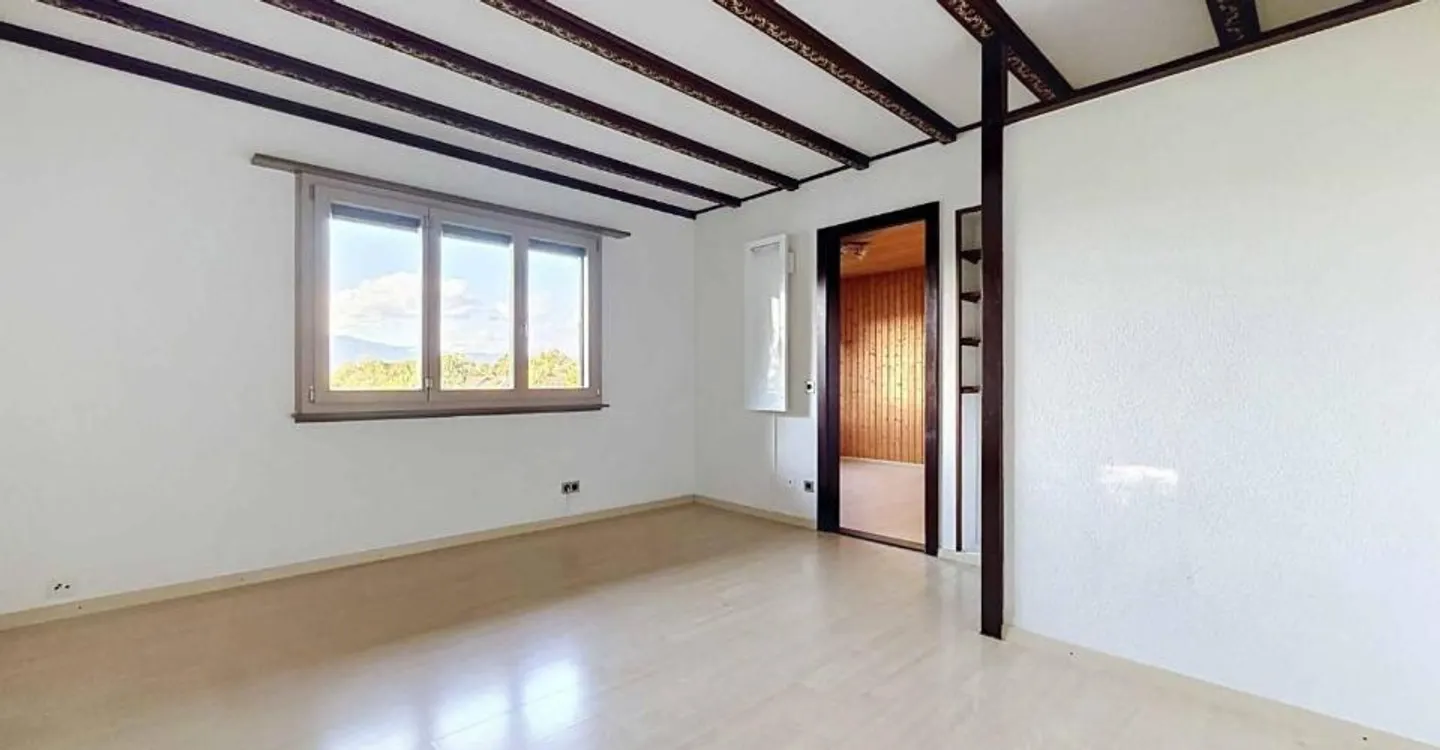 Charmant chalet 4.5 pièces avec vue dégagée - Foto 4 von 11