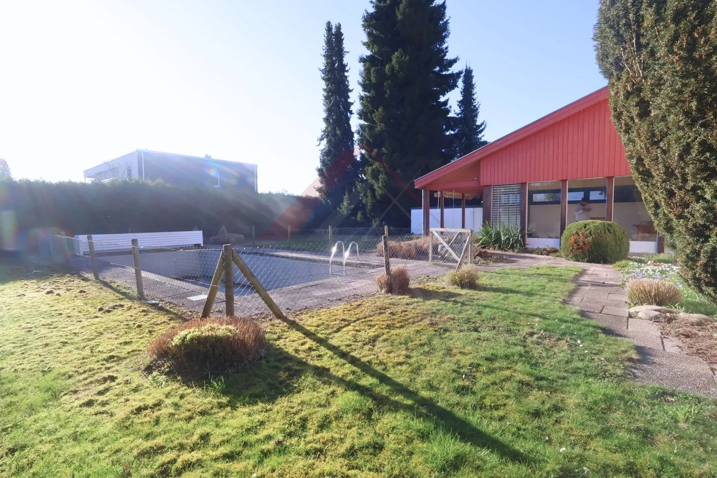 Grosszügiges Einfamilienhaus mit Seesicht - Foto 3 von 27